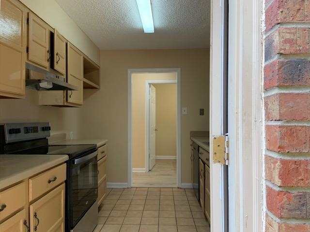 1682 Smokehouse Dr Property Photo 5