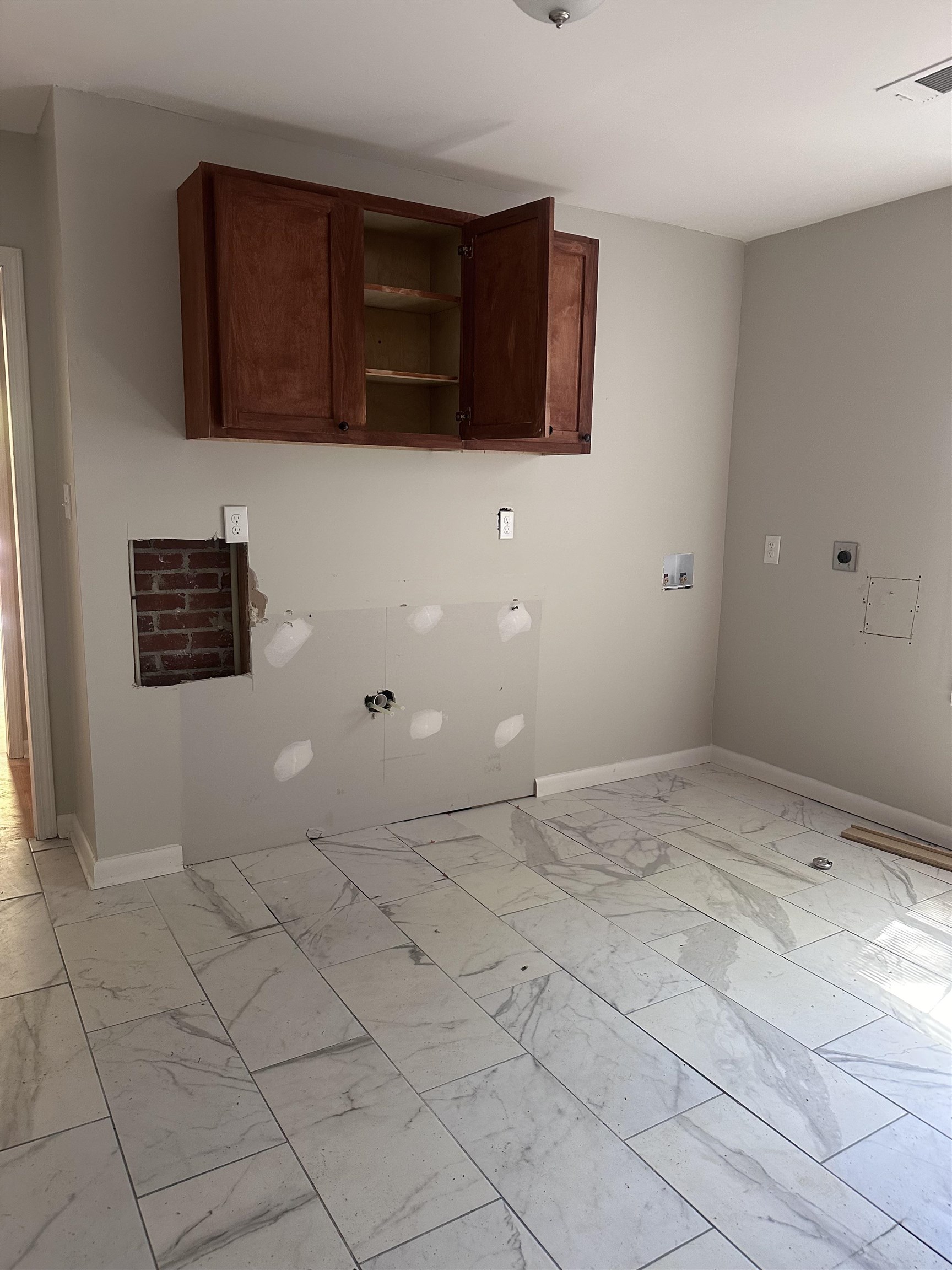 2498 Vandale Ave Property Photo 6