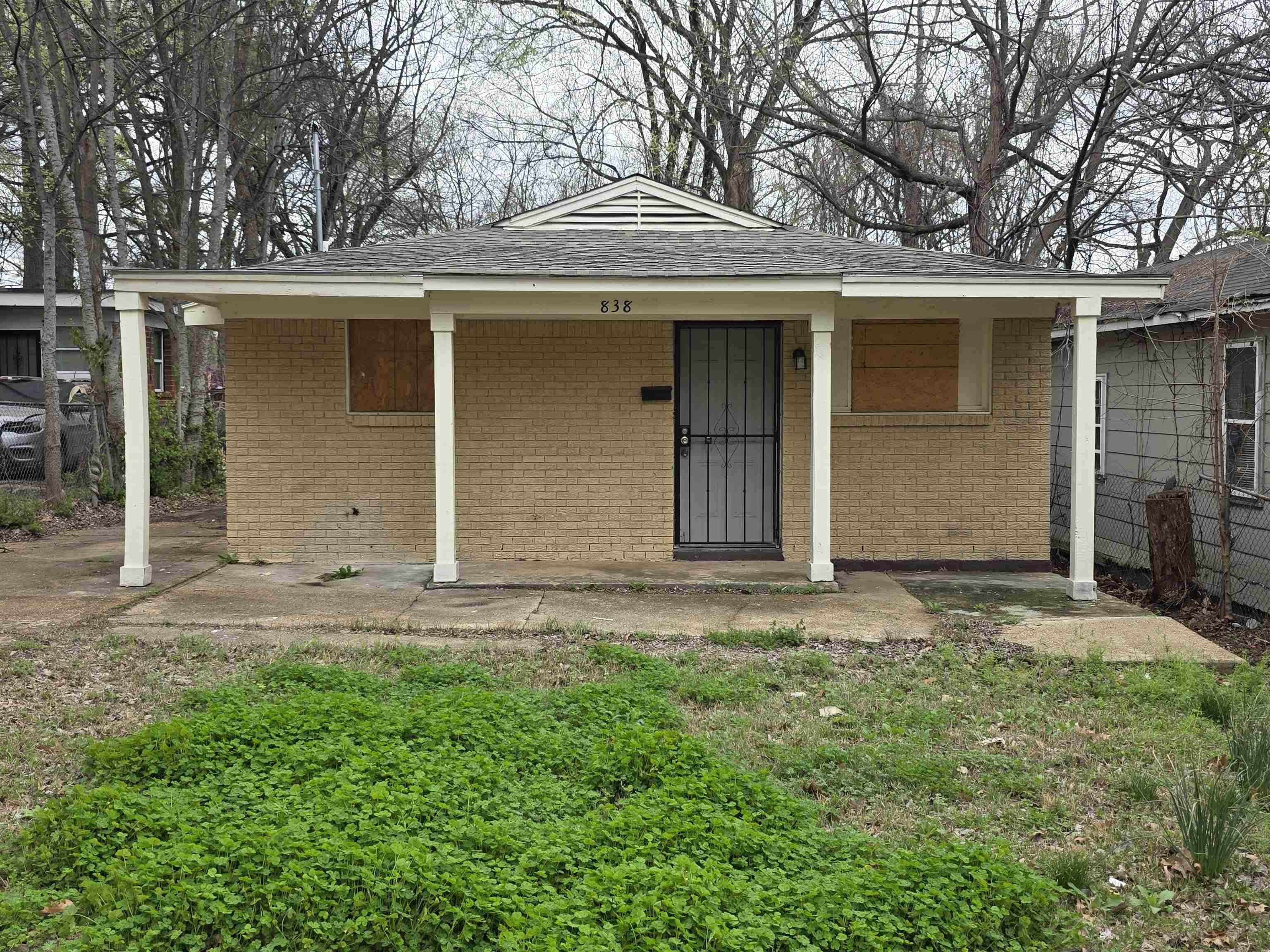 838 Crockett St Property Photo 1