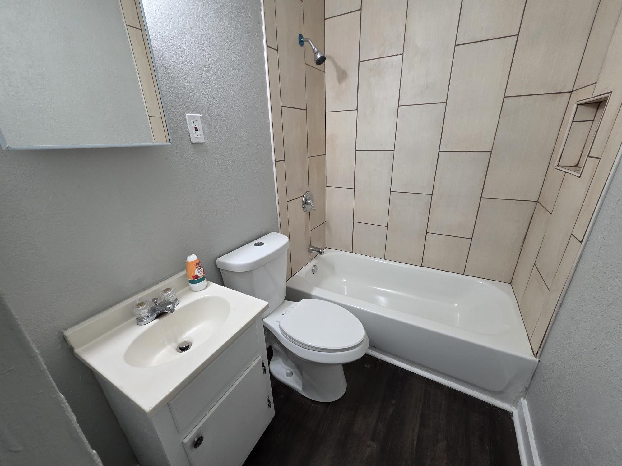 838 Crockett St Property Photo 11