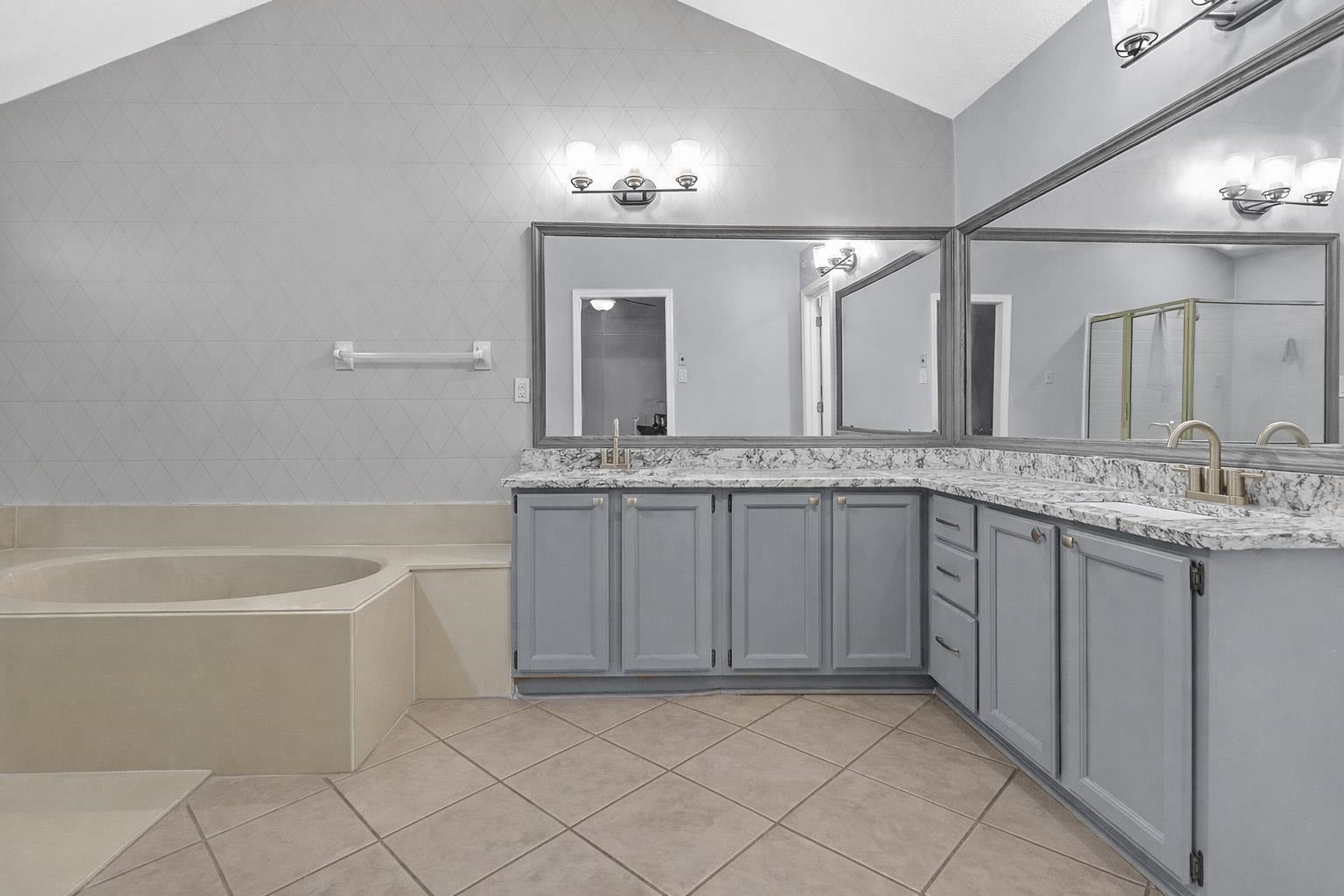 4003 Muirfield Dr Property Photo 16