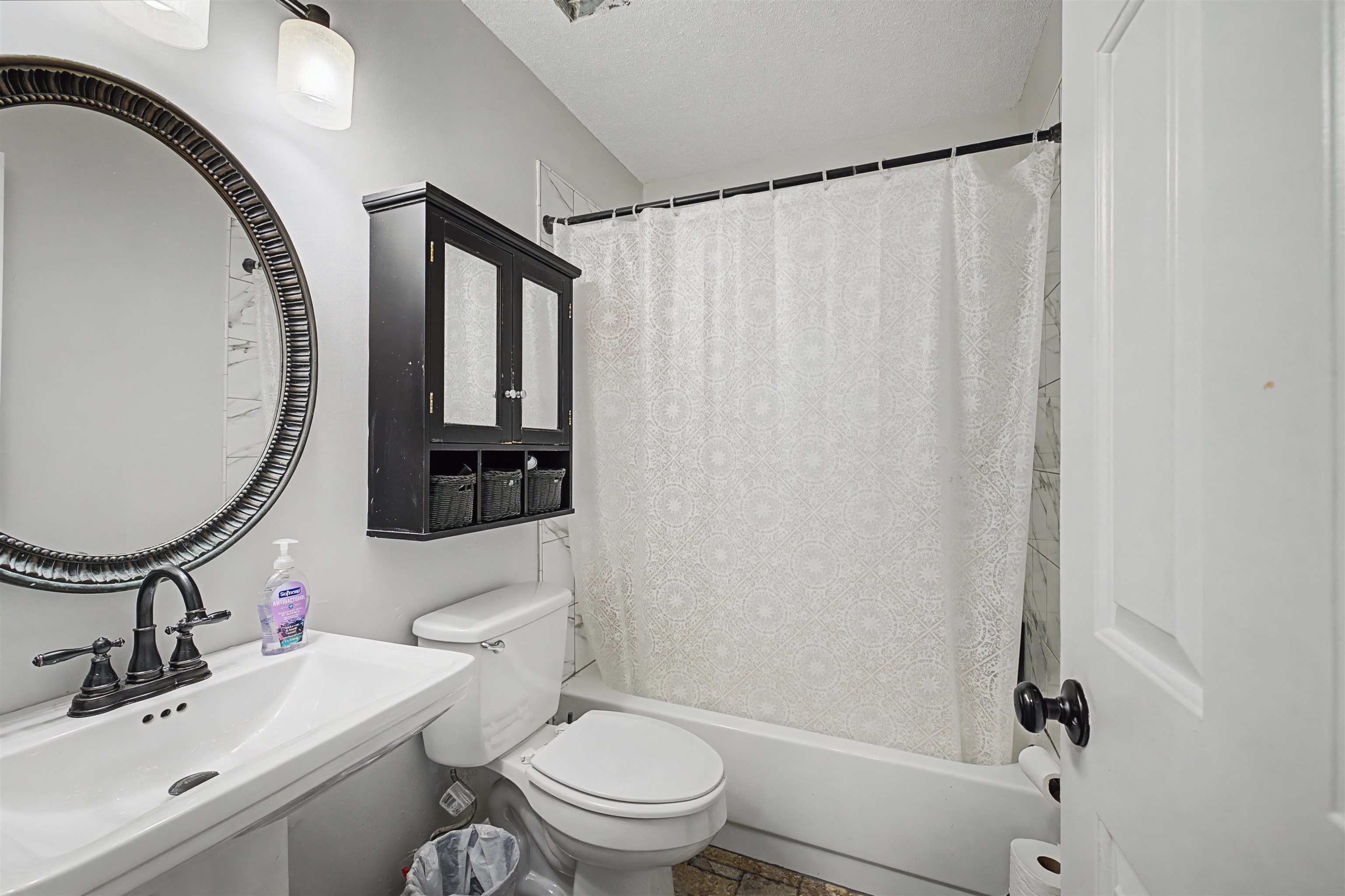 951 Dove Hollow Dr Property Photo 16