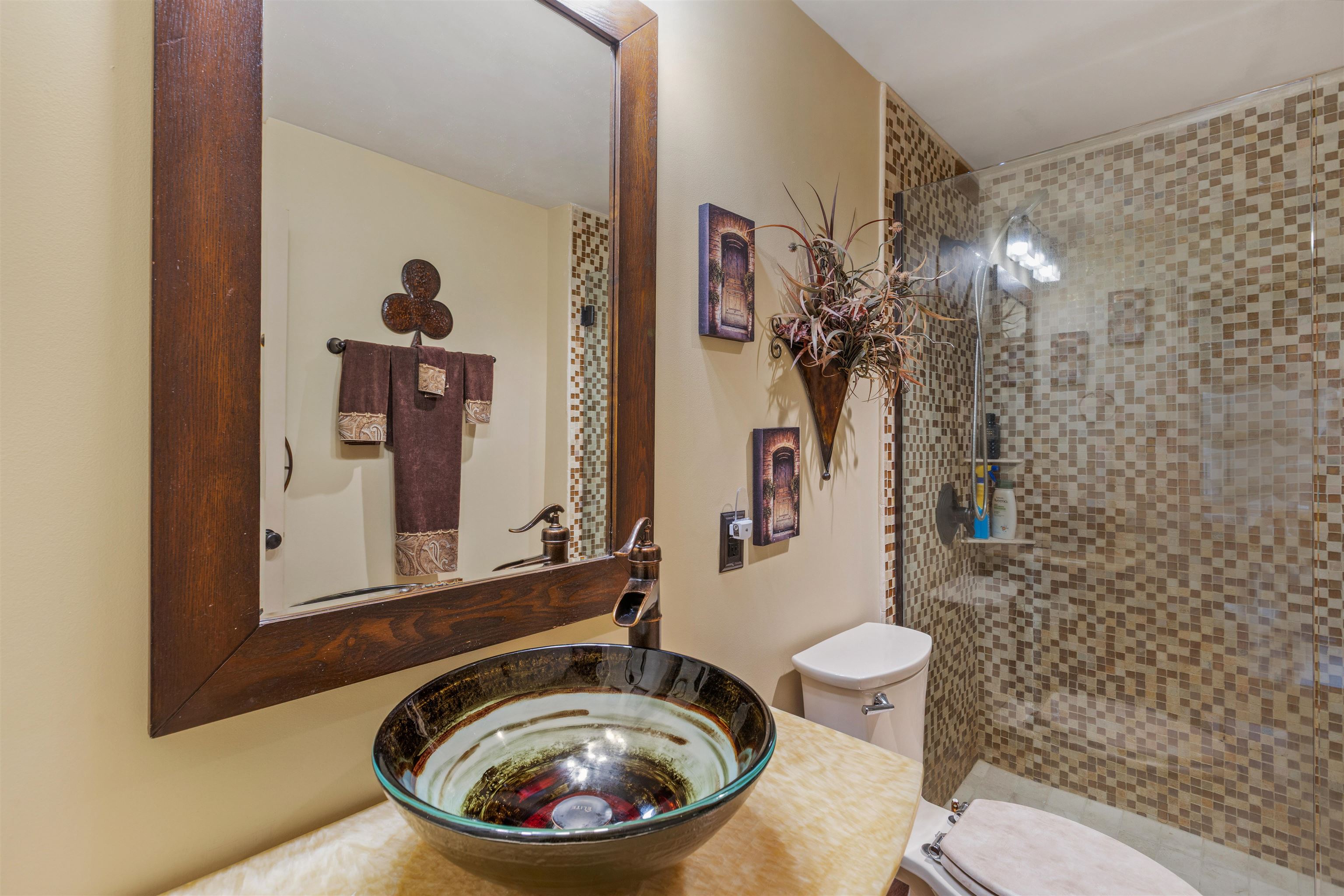 655 S Riverside Dr 1208 Property Photo 22