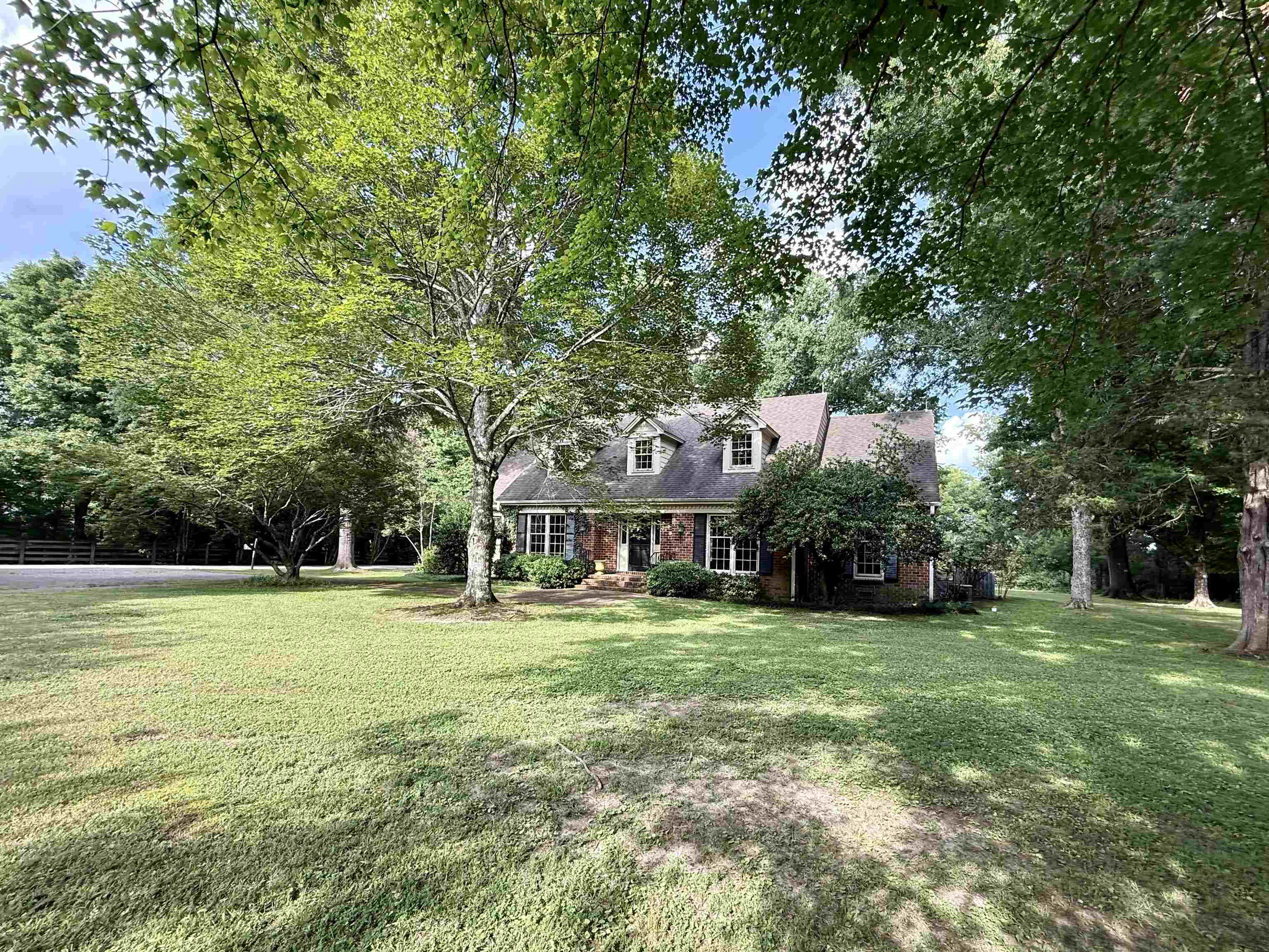 15680 64 HWY Property Photo 1