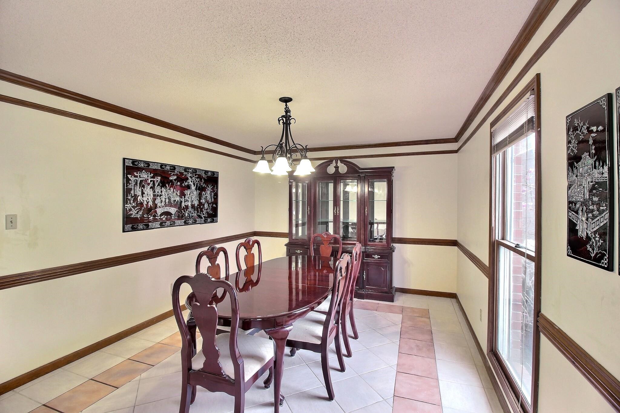 647 Winlawn Dr Property Photo 9