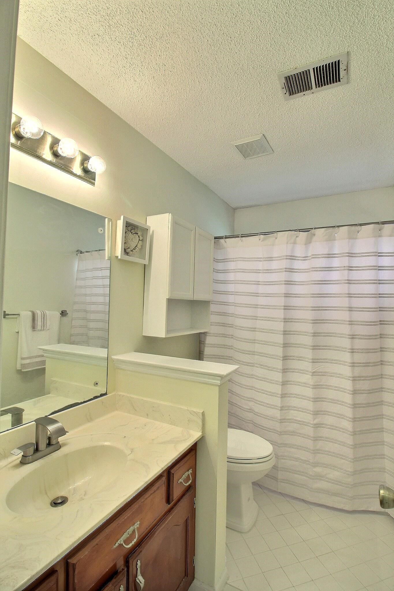 647 Winlawn Dr Property Photo 18