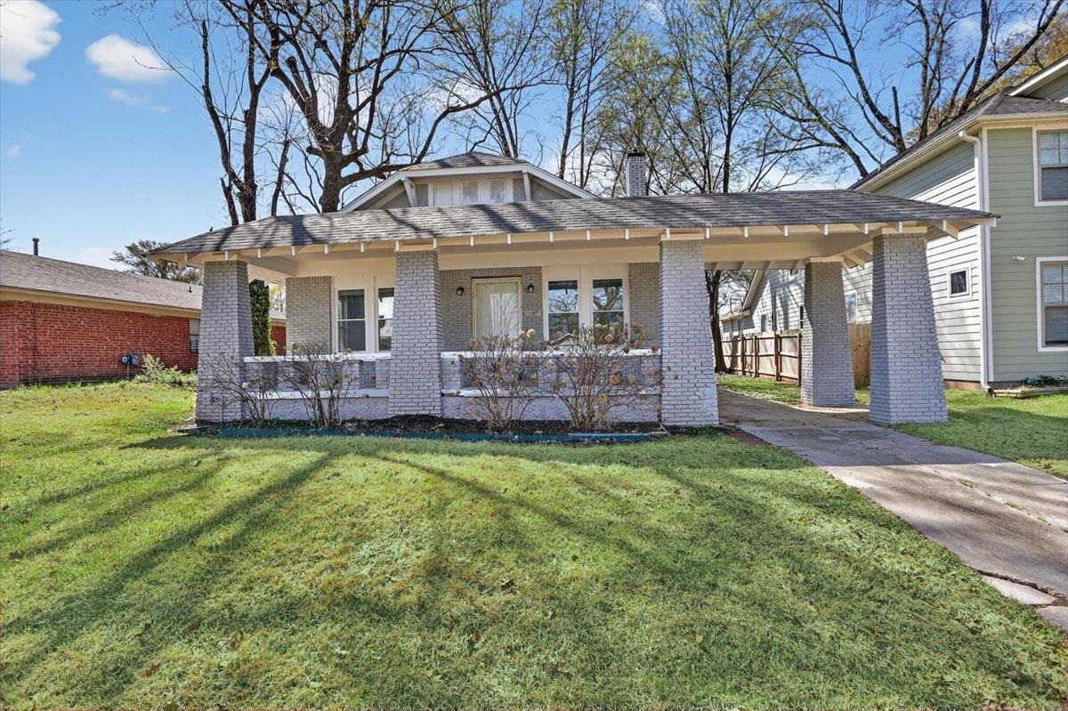 945 Faxon Ave Property Photo 4