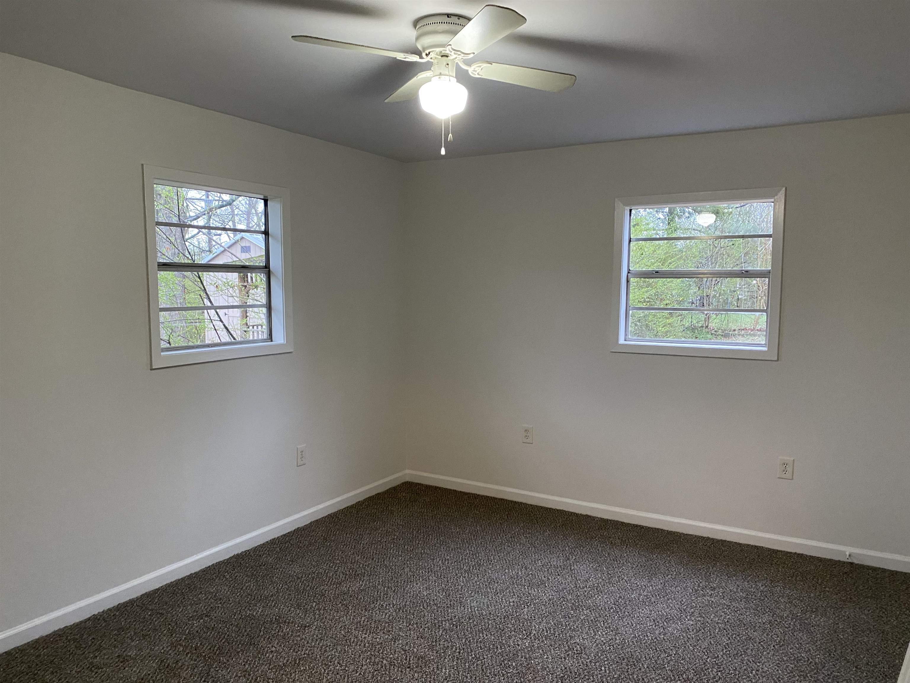 3499 Rochester Rd Property Photo 11