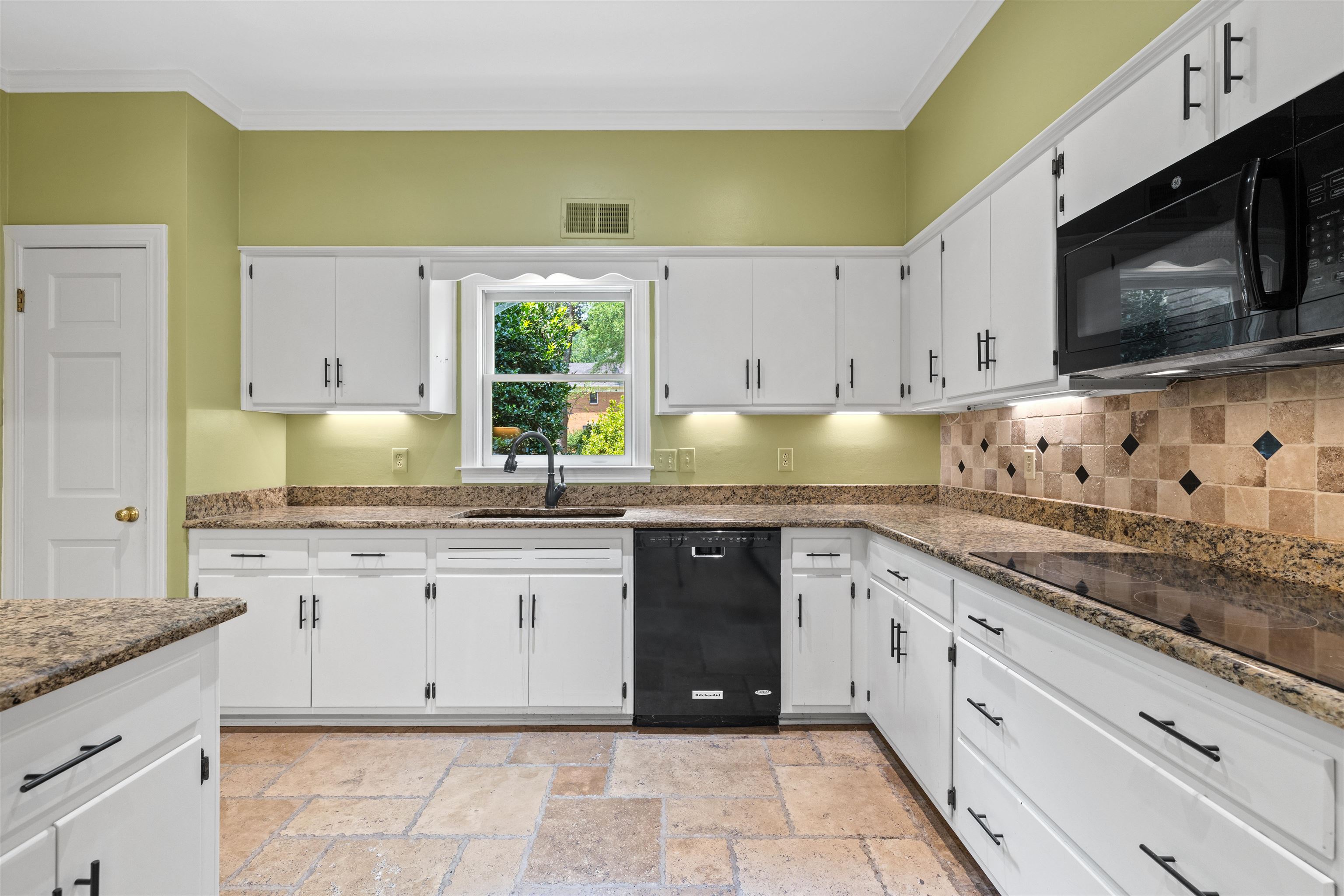 2784 Fox Creek Dr Property Photo 28