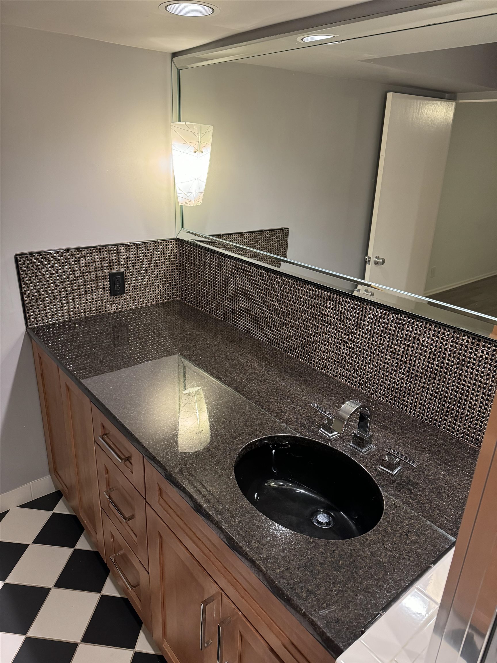2277 Union Ave 502 Property Photo 9