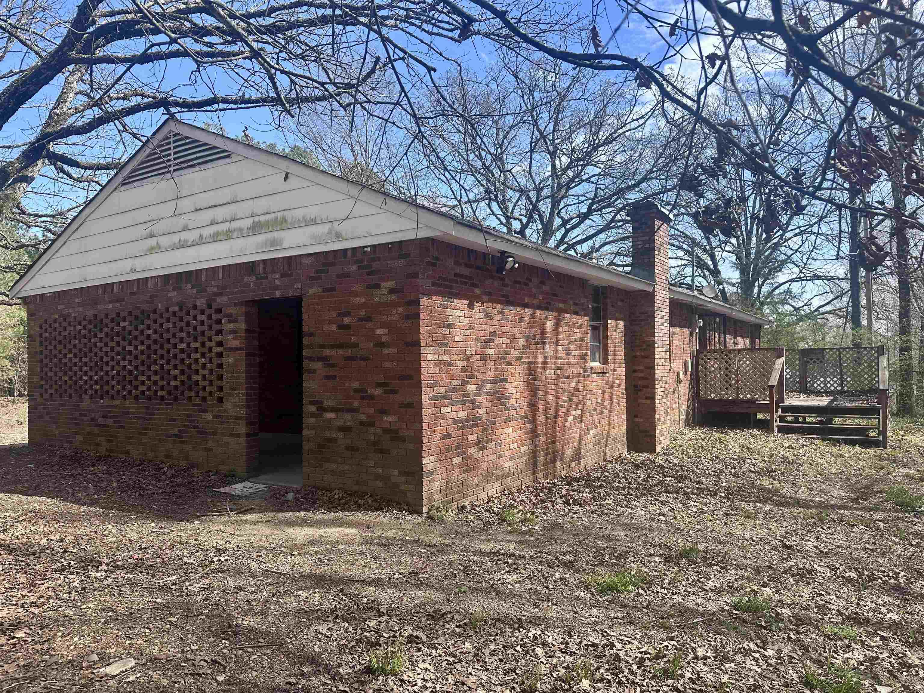 10591 Woolsey Rd Property Photo 4