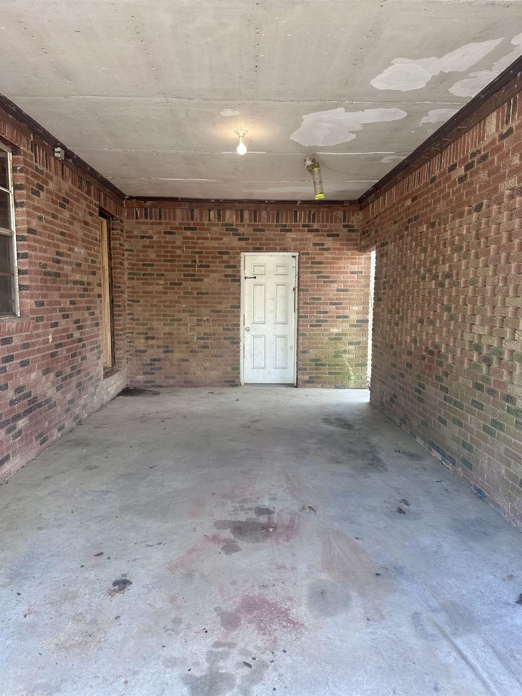 10591 Woolsey Rd Property Photo 6