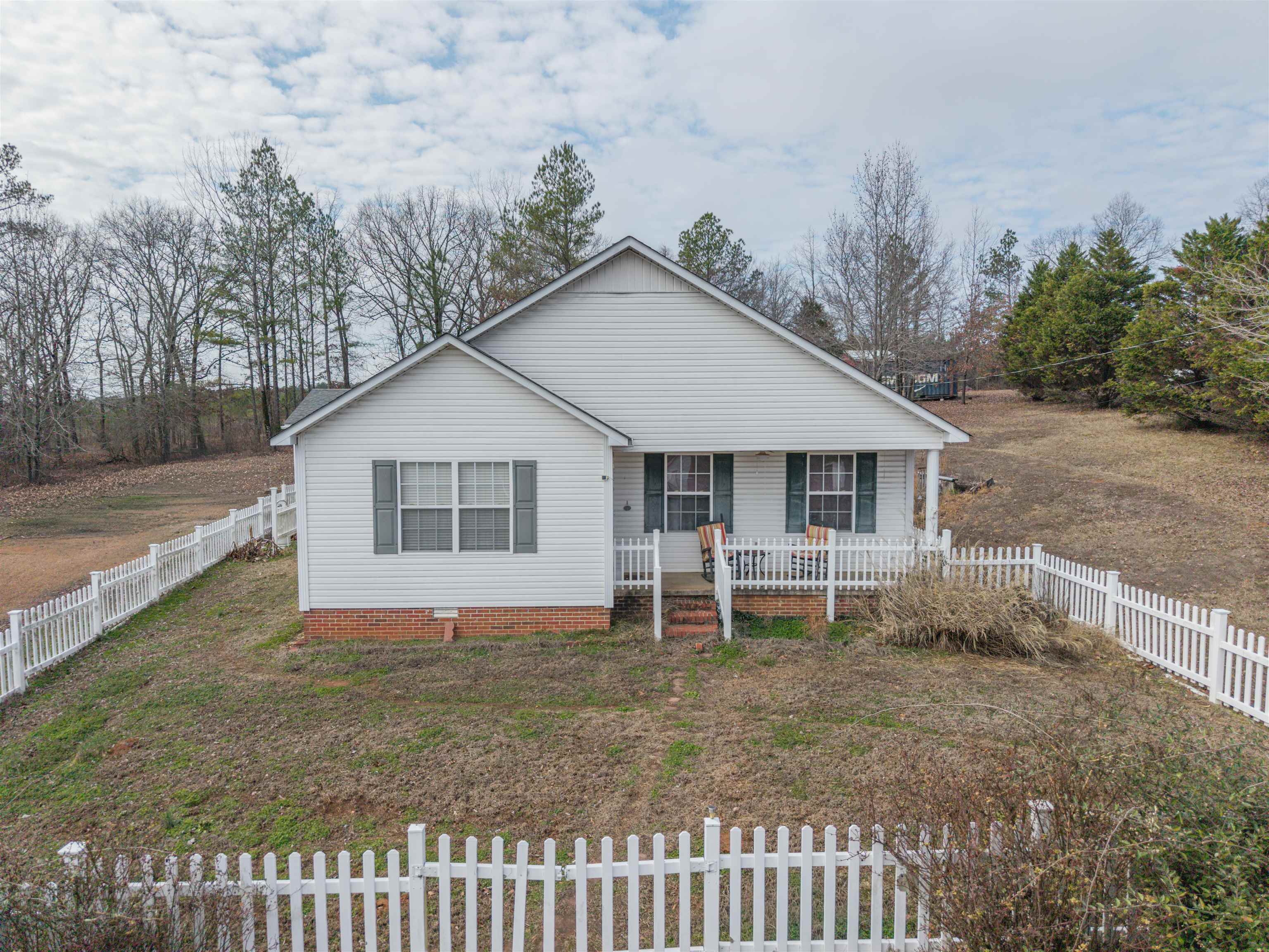 59 Ty Ln Property Photo 2