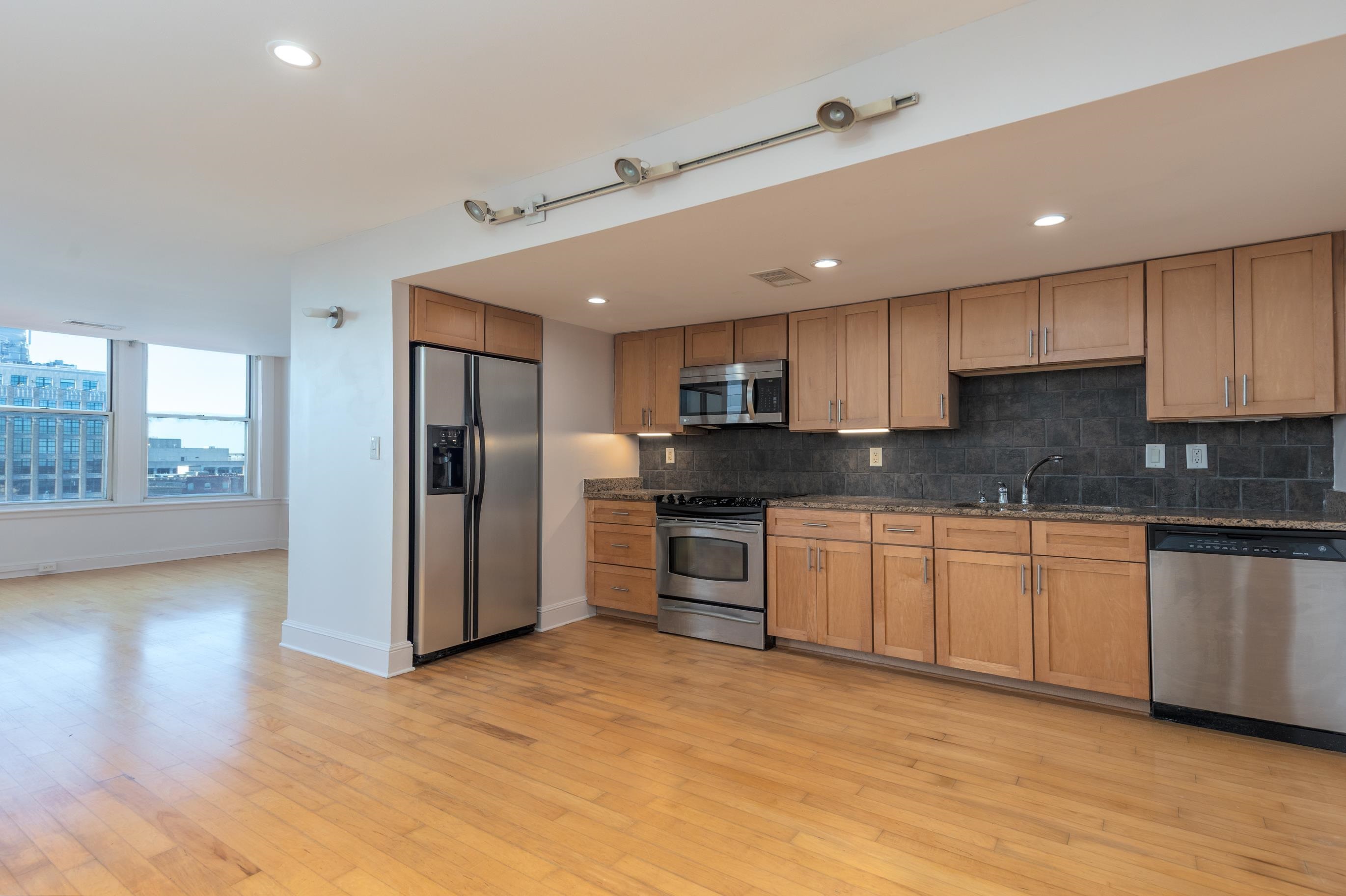 66 Monroe Ave 1008 Property Photo 11