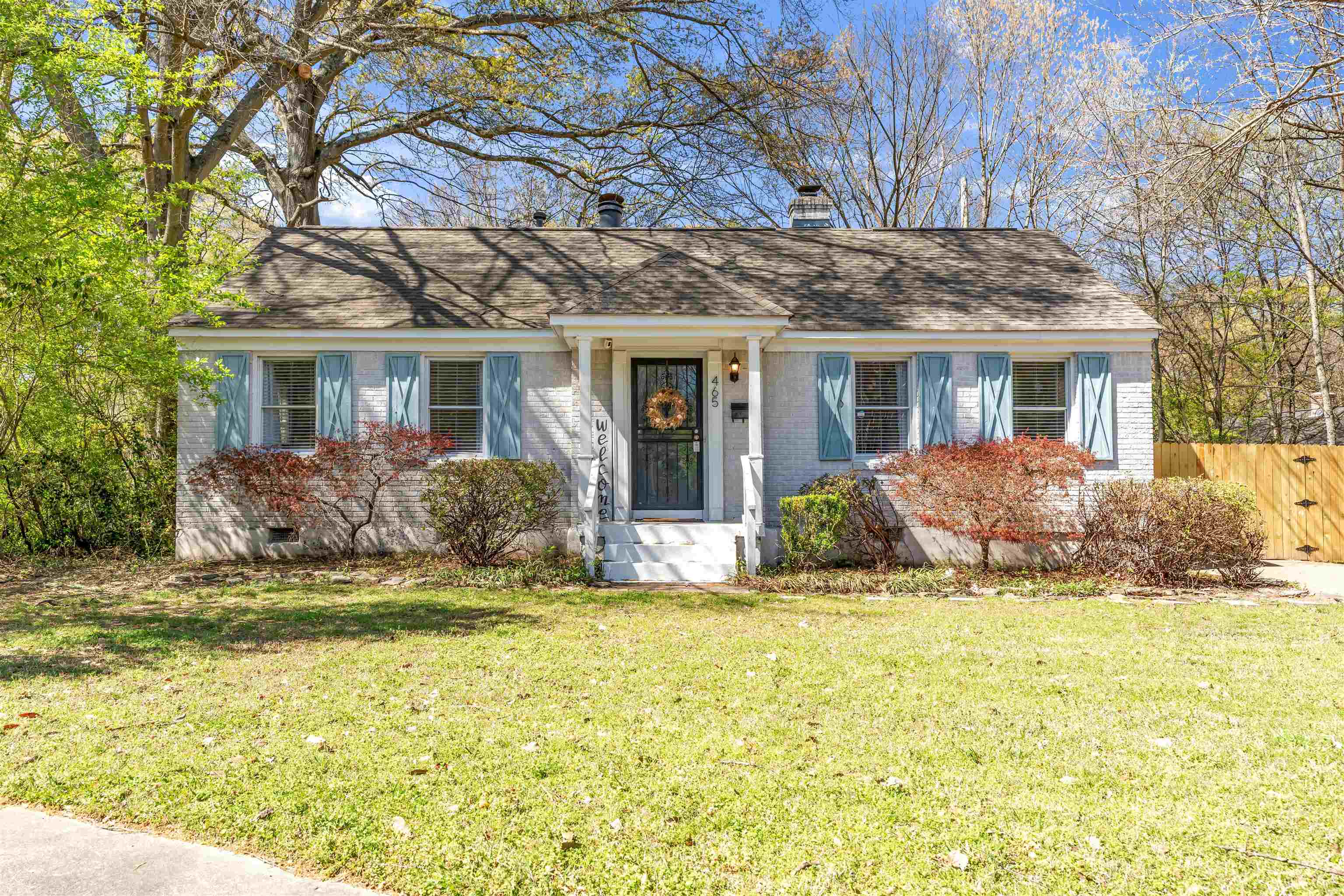 465 GERALD RD Property Photo 1