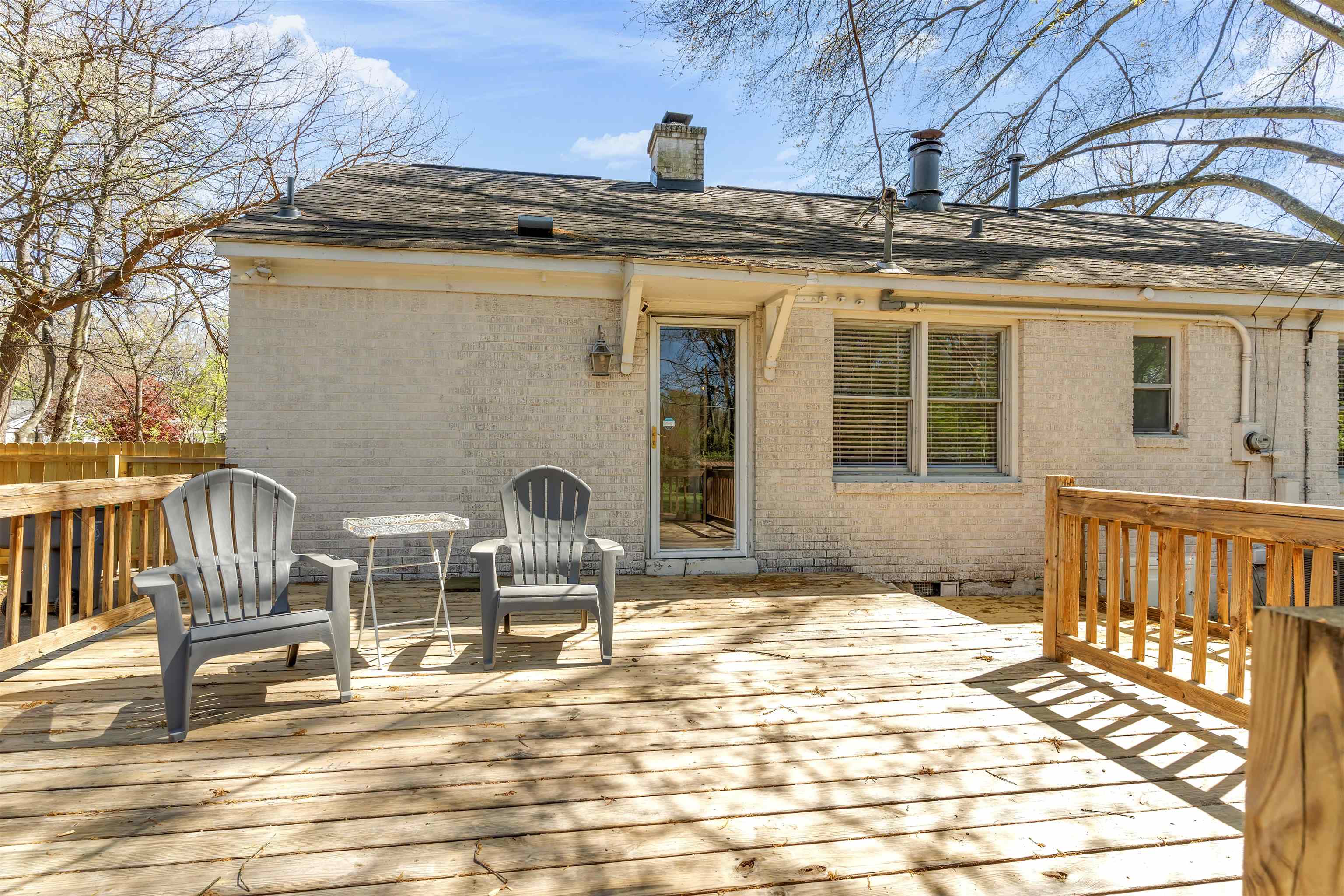 465 Gerald Rd Property Photo 23