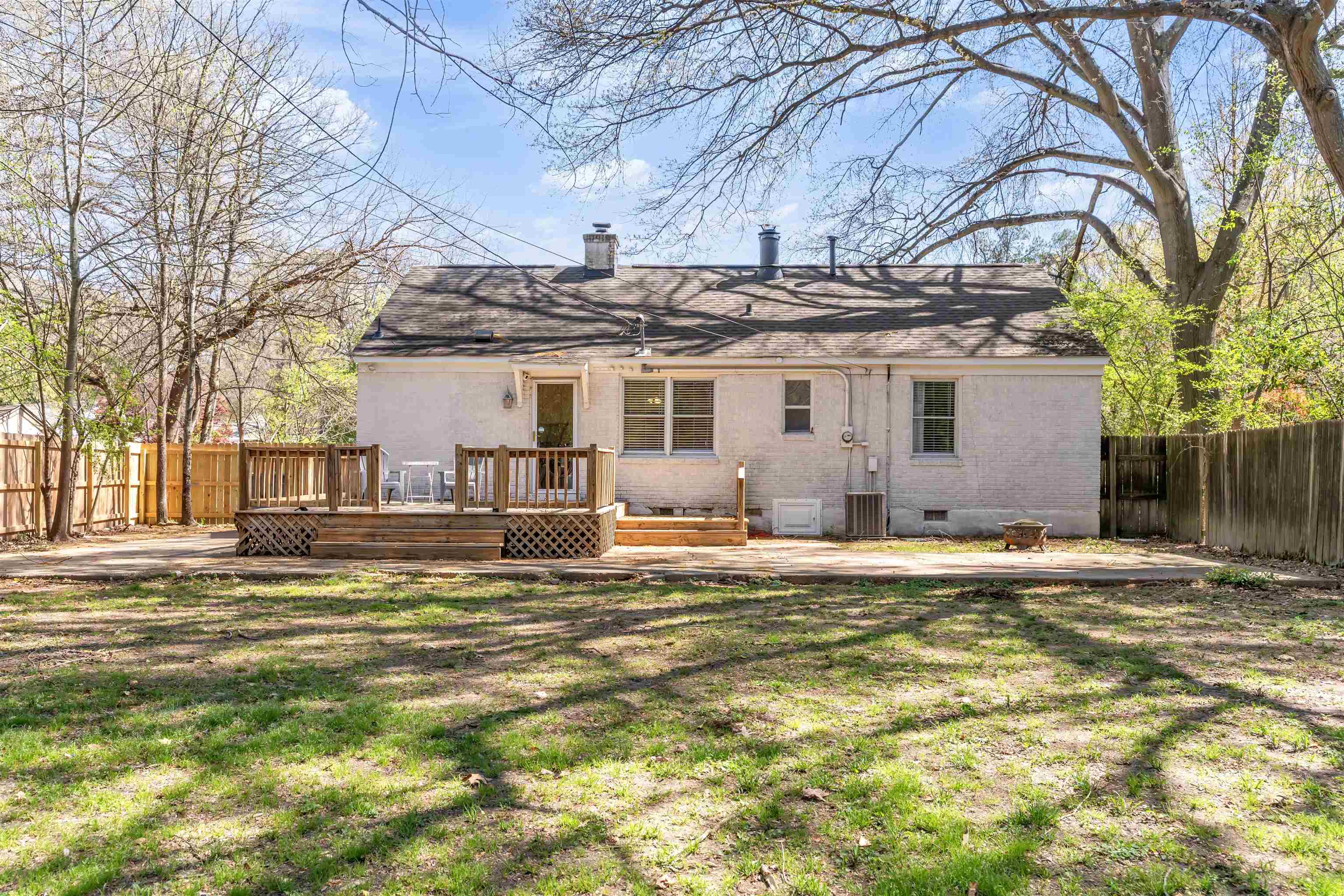 465 Gerald Rd Property Photo 27