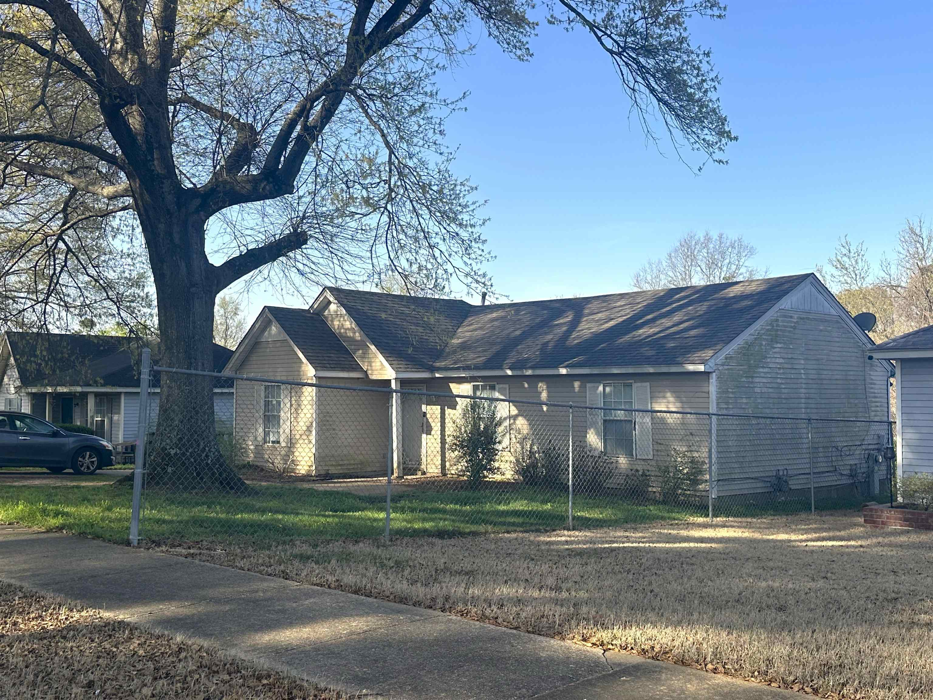 4001 Point Church Dr Property Photo 4