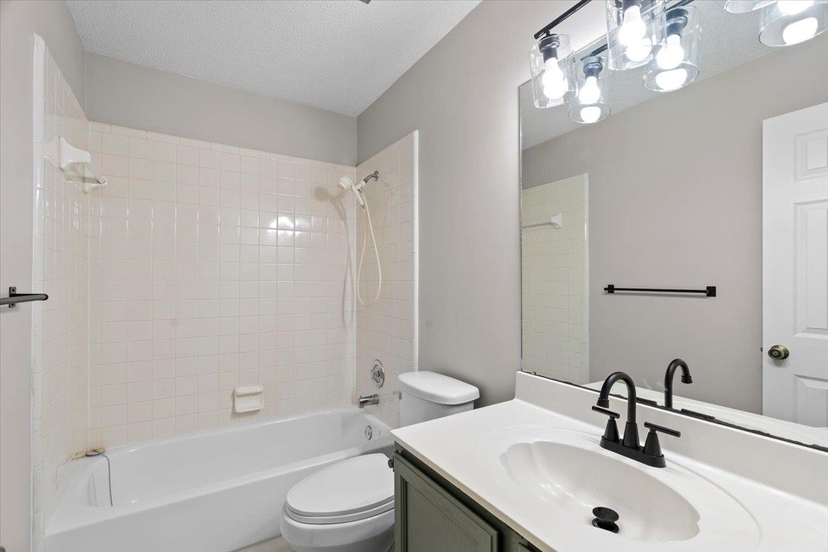 7360 Vondel Cv Property Photo 10