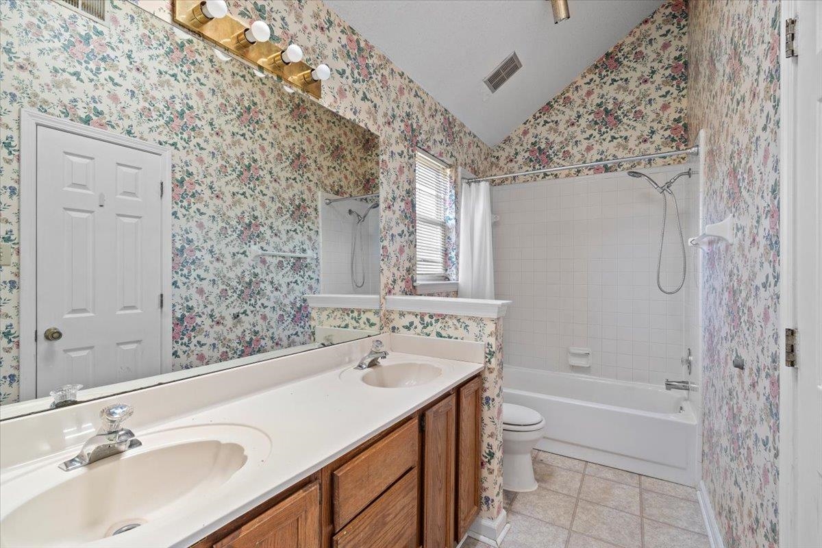 7360 Vondel Cv Property Photo 18