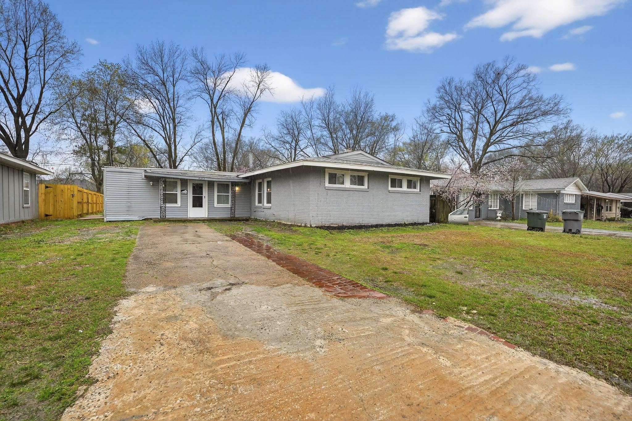 4223 KIMBALL AVE Property Photo 1