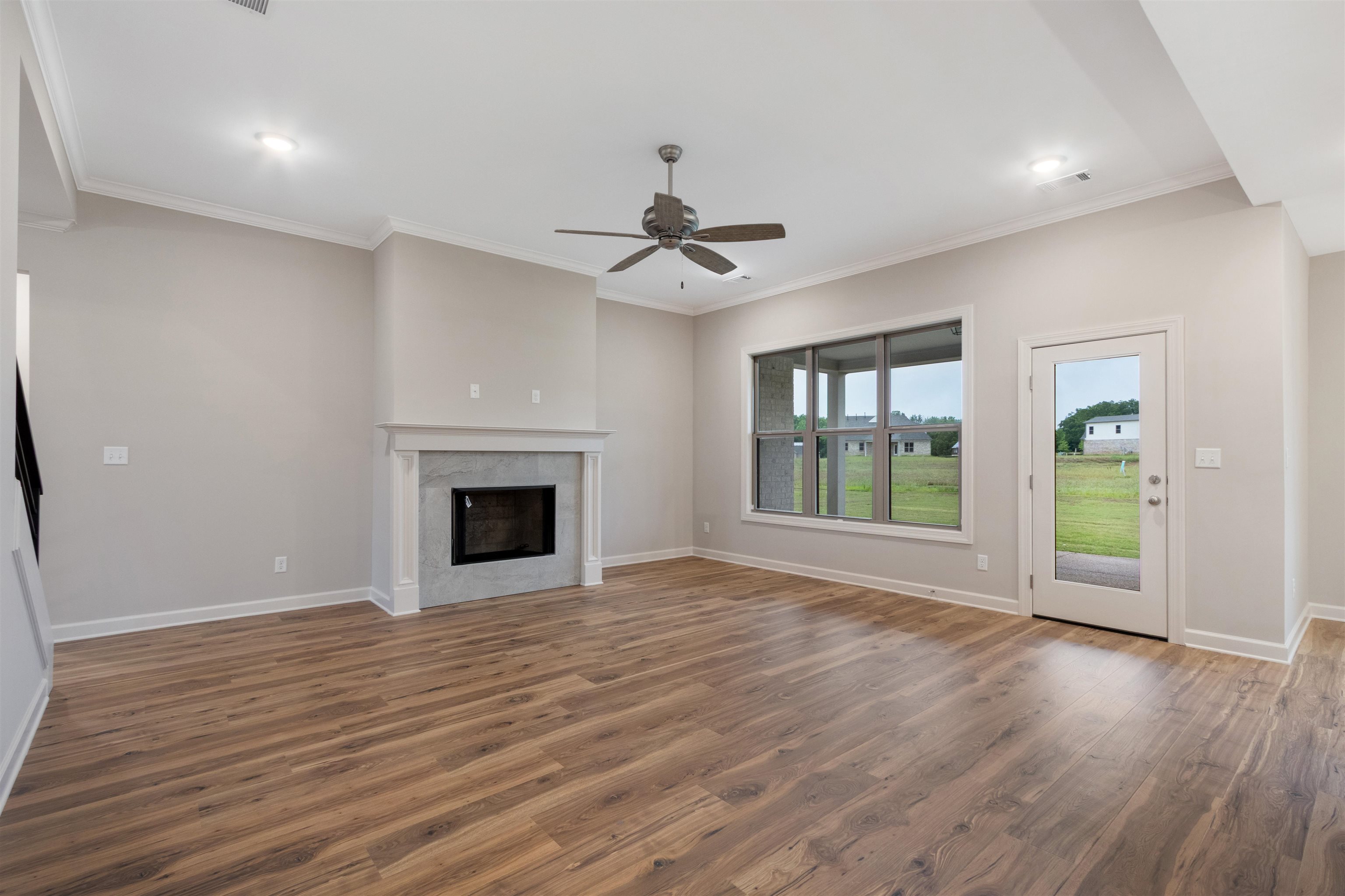 5322 Buttercup Ln Property Photo 5