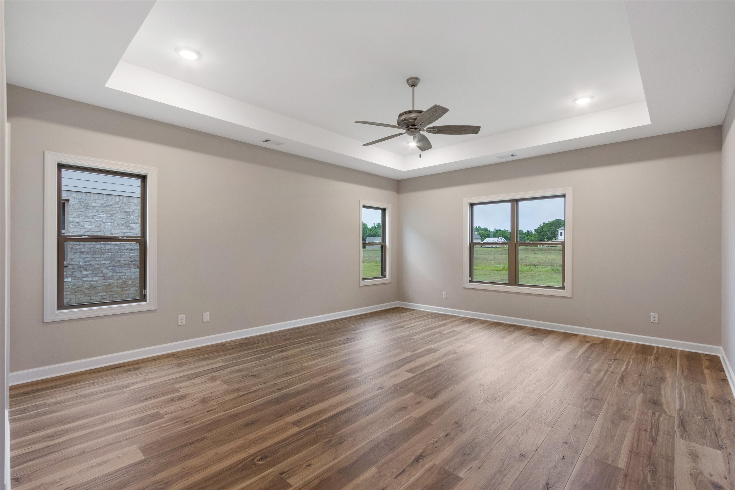 5322 Buttercup Ln Property Photo 11