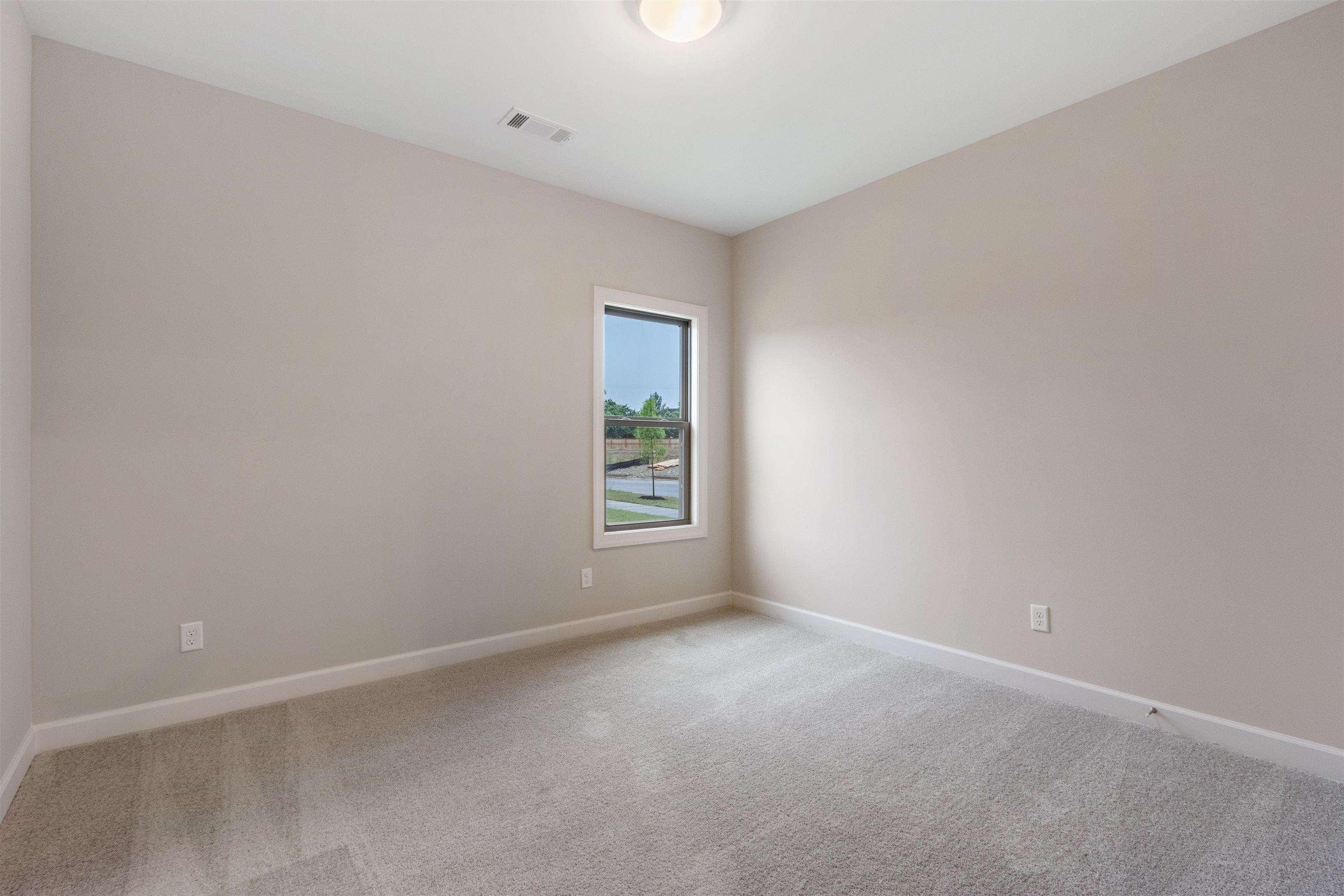 5322 Buttercup Ln Property Photo 16
