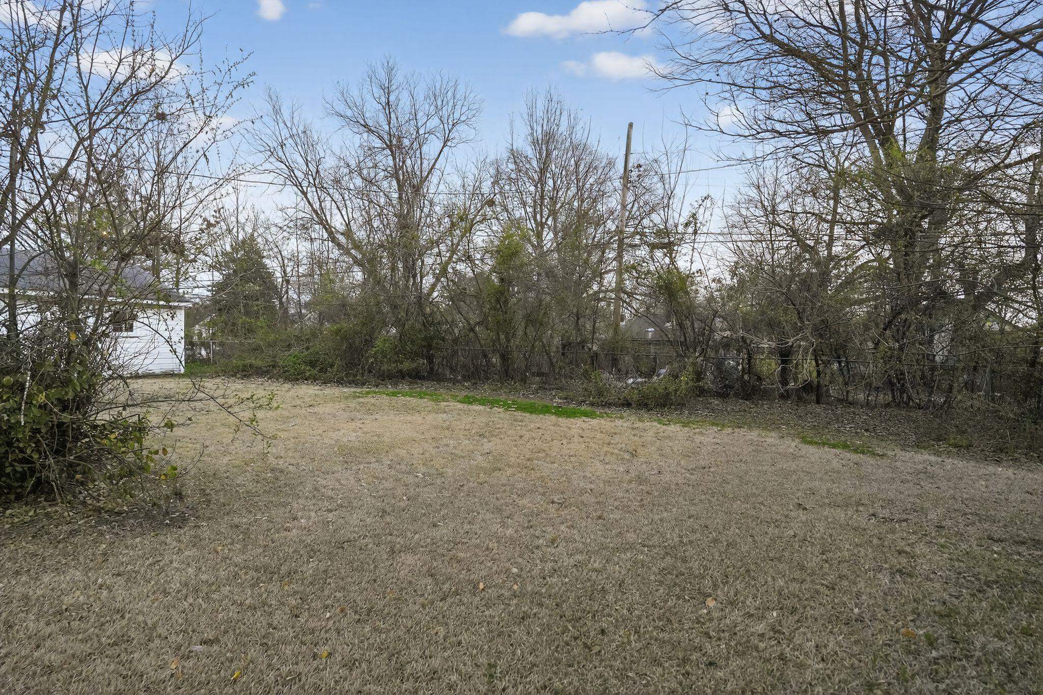 61 E Fernwood Ave Property Photo 11