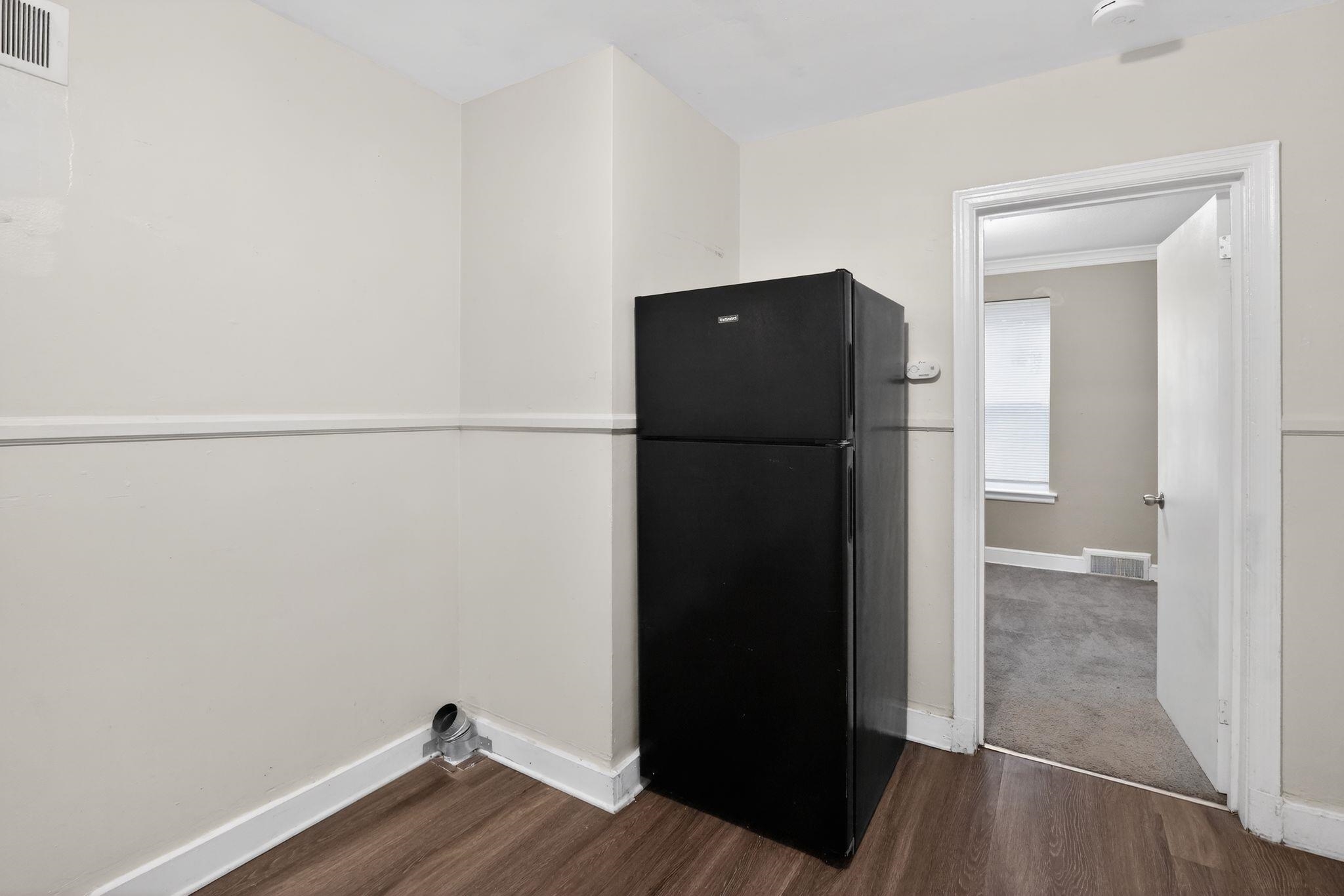 1041 & 1043 N Mclean Blvd Property Photo 33
