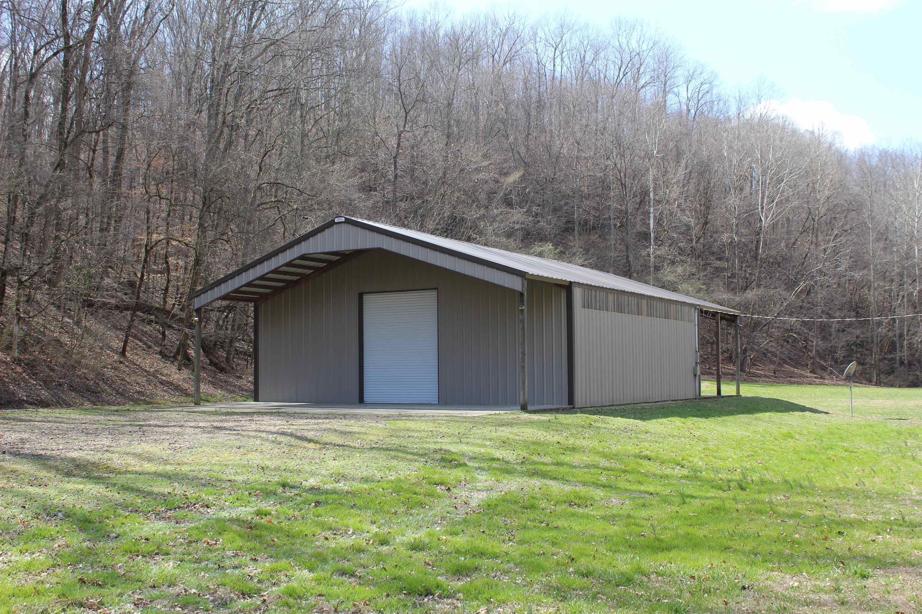 3842 Waterfall Creek Rd Property Photo 34