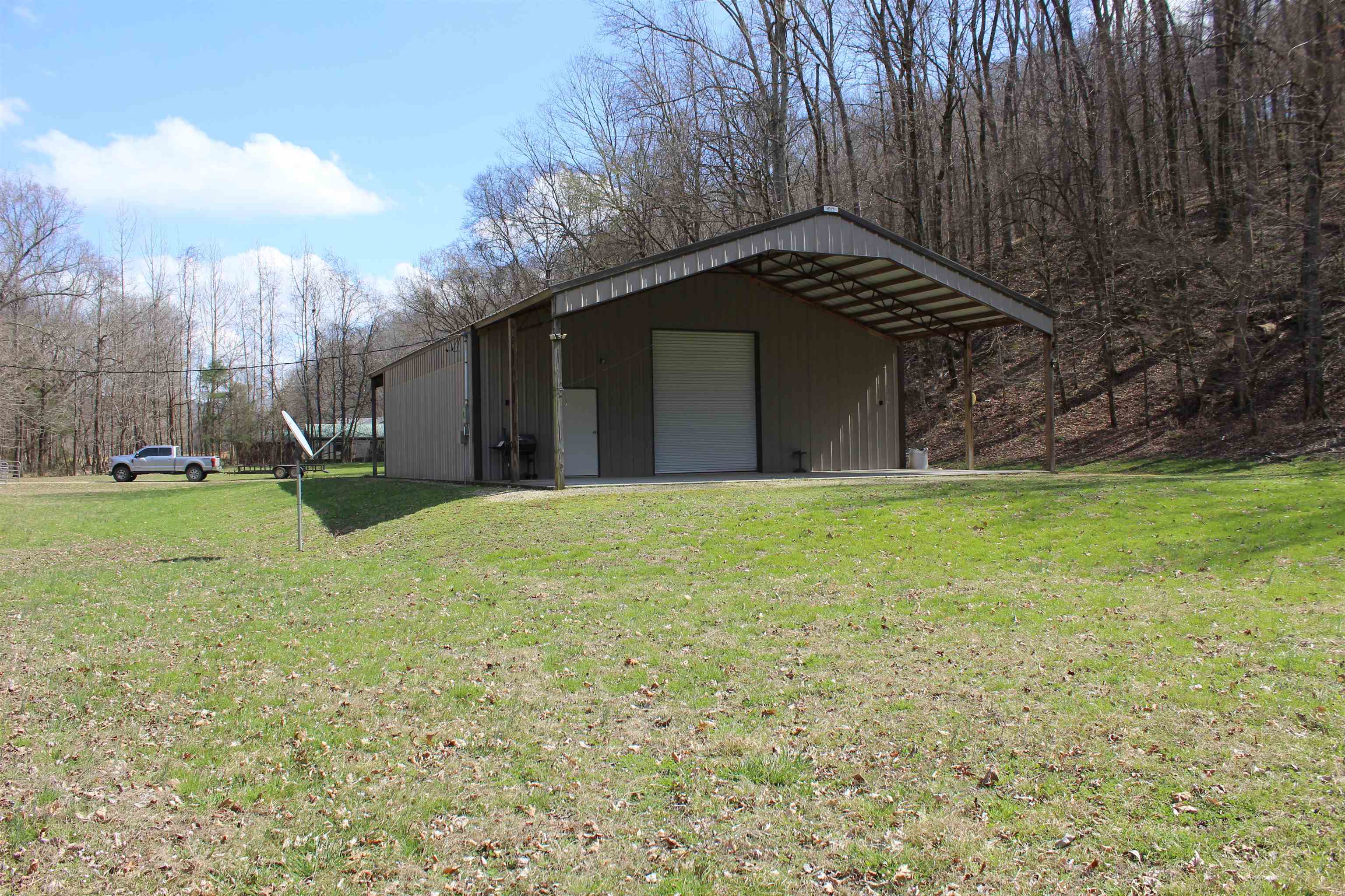 3842 Waterfall Creek Rd Property Photo 35