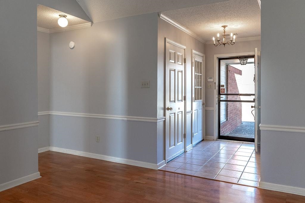 6895 Tiffany Oaks Cv Property Photo 5