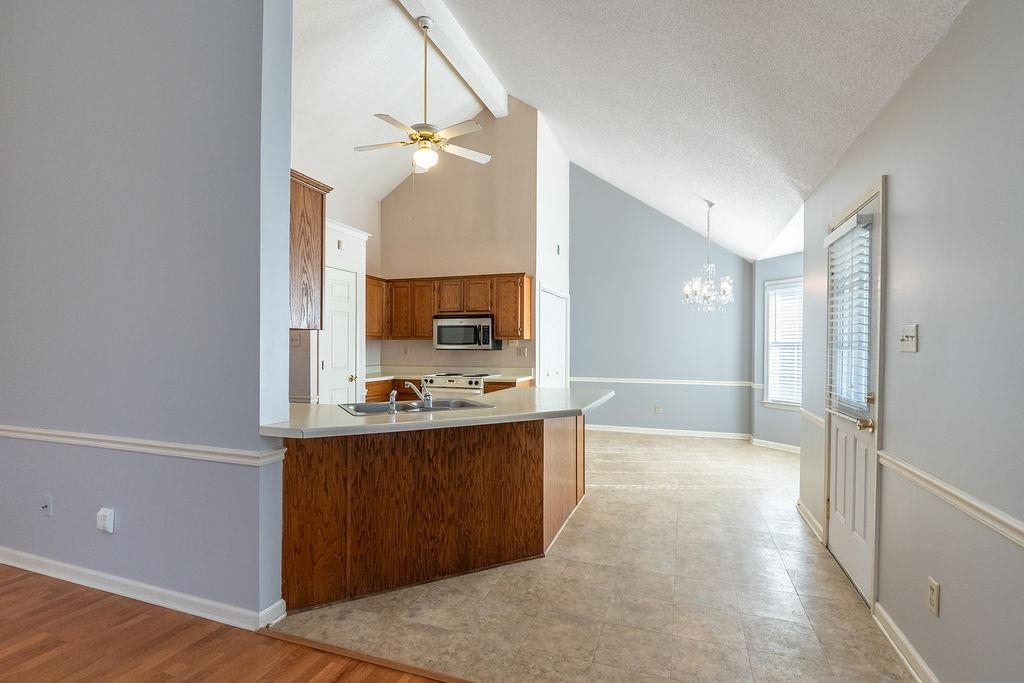 6895 Tiffany Oaks Cv Property Photo 7