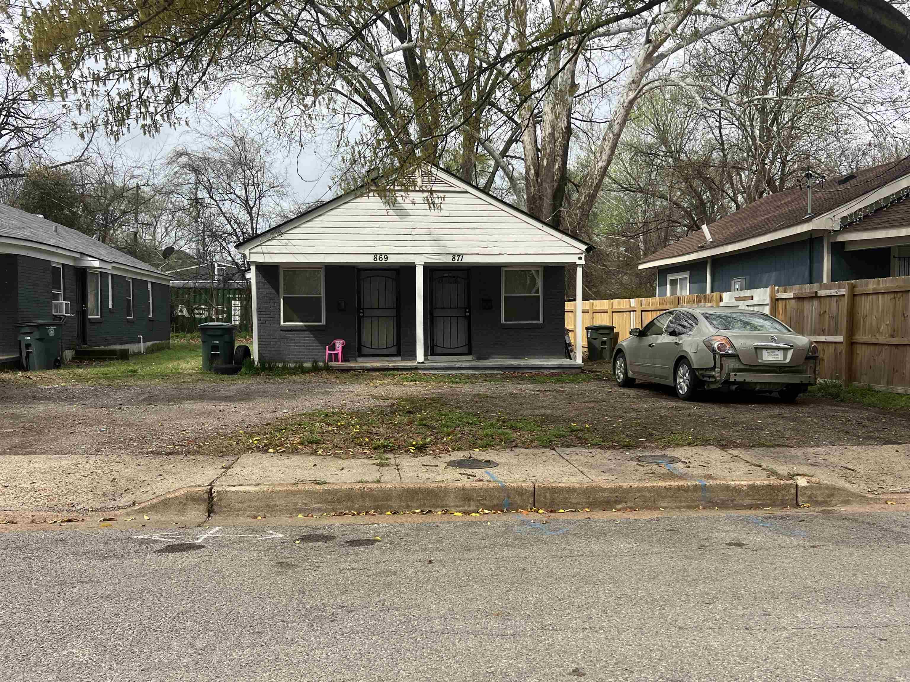 869 N BINGHAM ST Property Photo 1