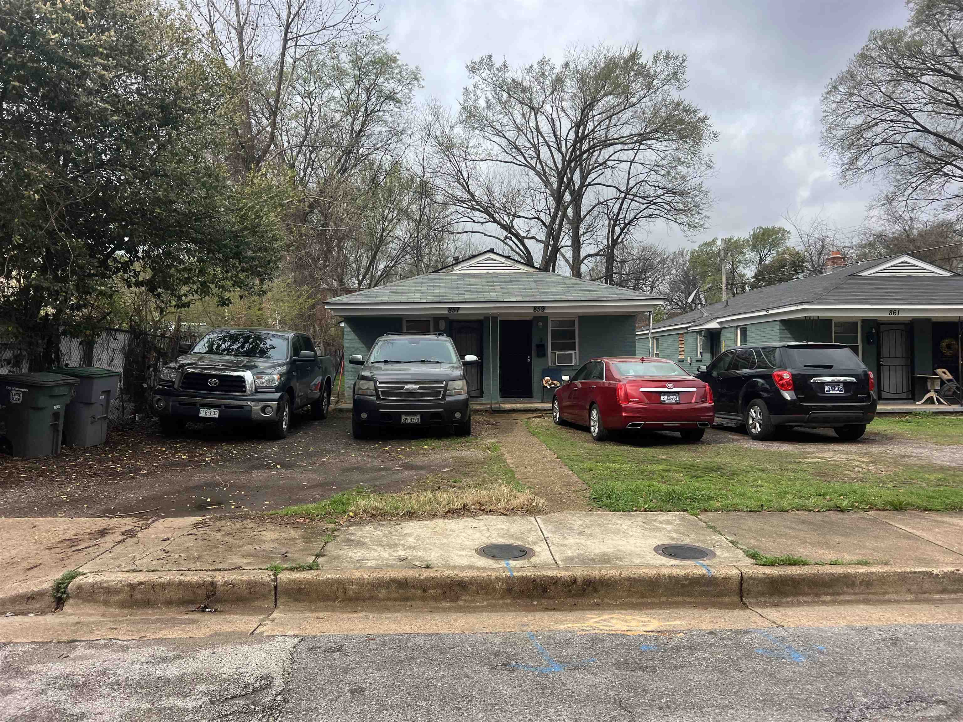 857 N Bingham St Property Photo 2