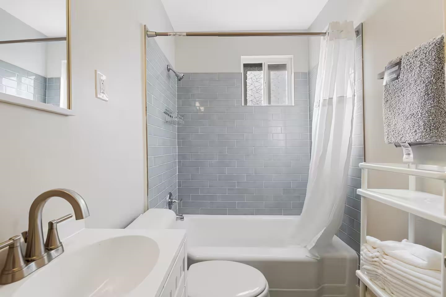217 N Hollywood St Property Photo 38