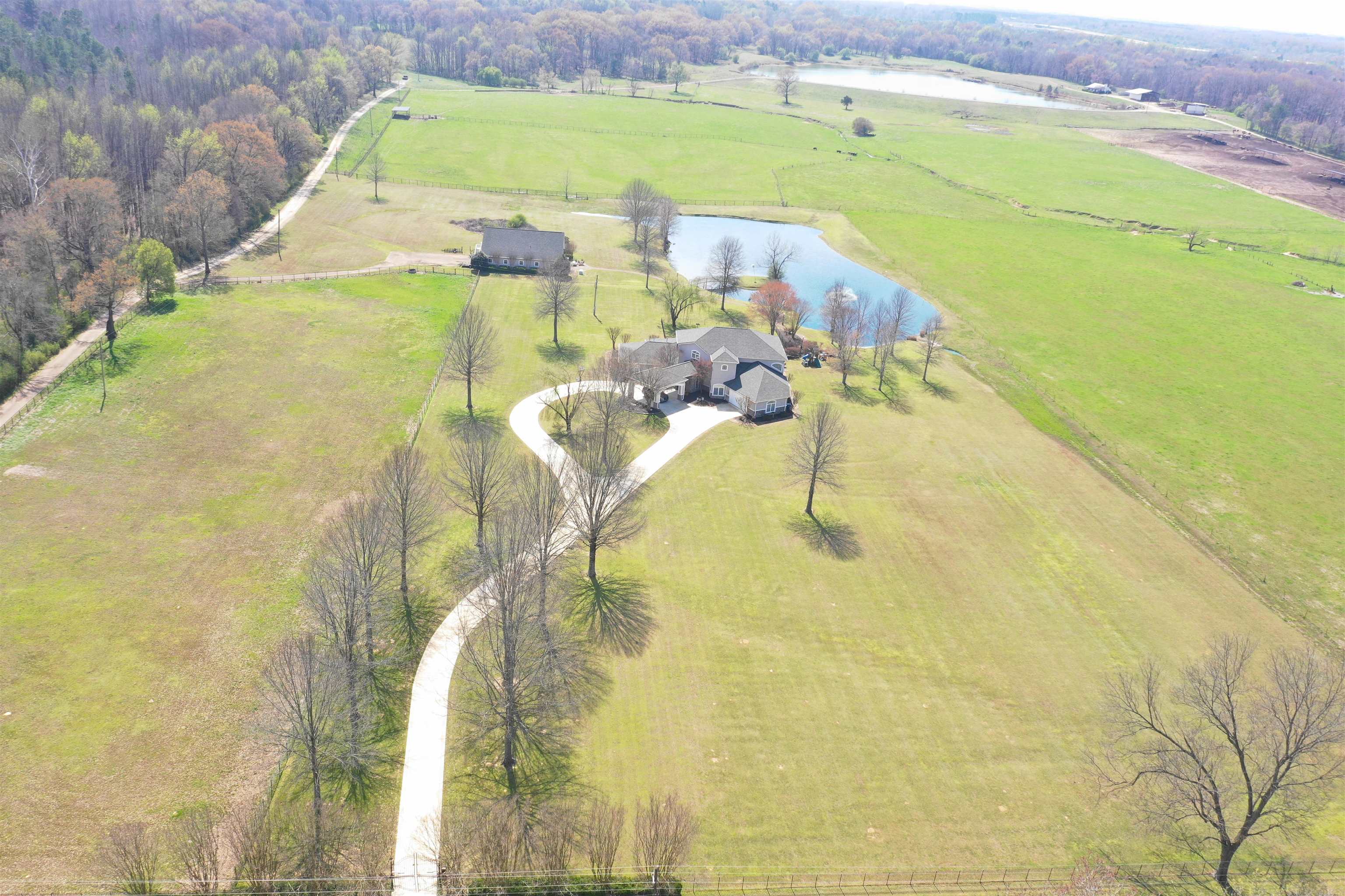 700 Keough Dr Property Photo 1