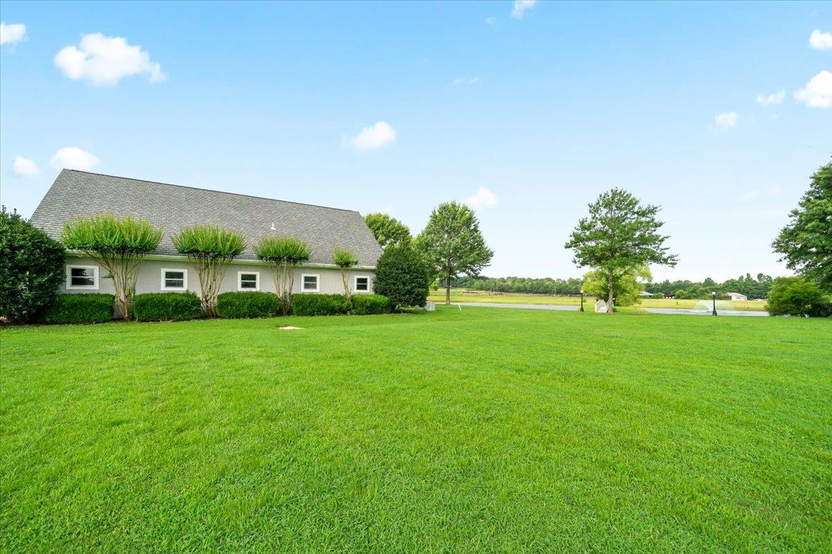 700 Keough Dr Property Photo 13