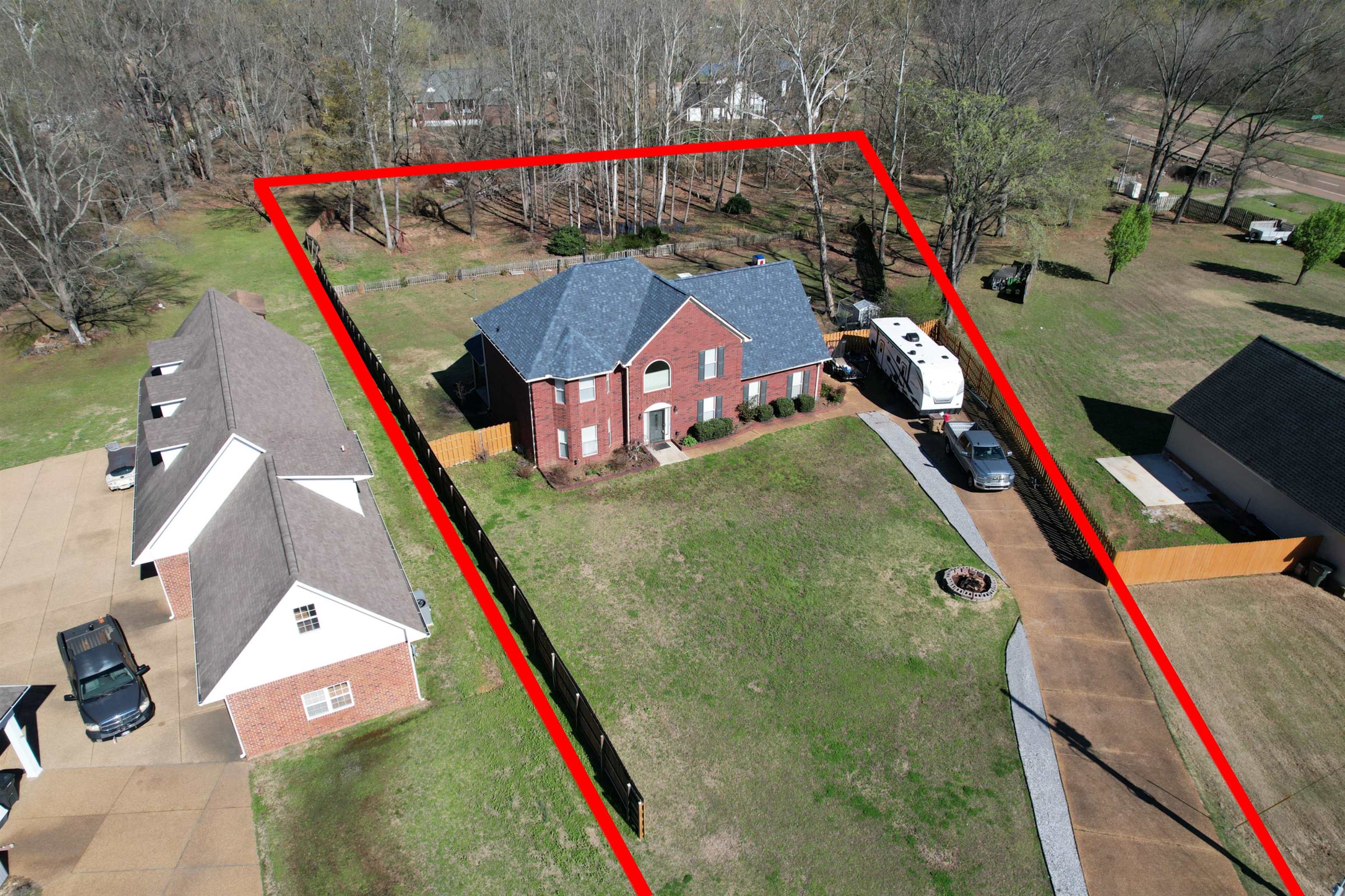 30 Woodmont Dr Property Photo 3