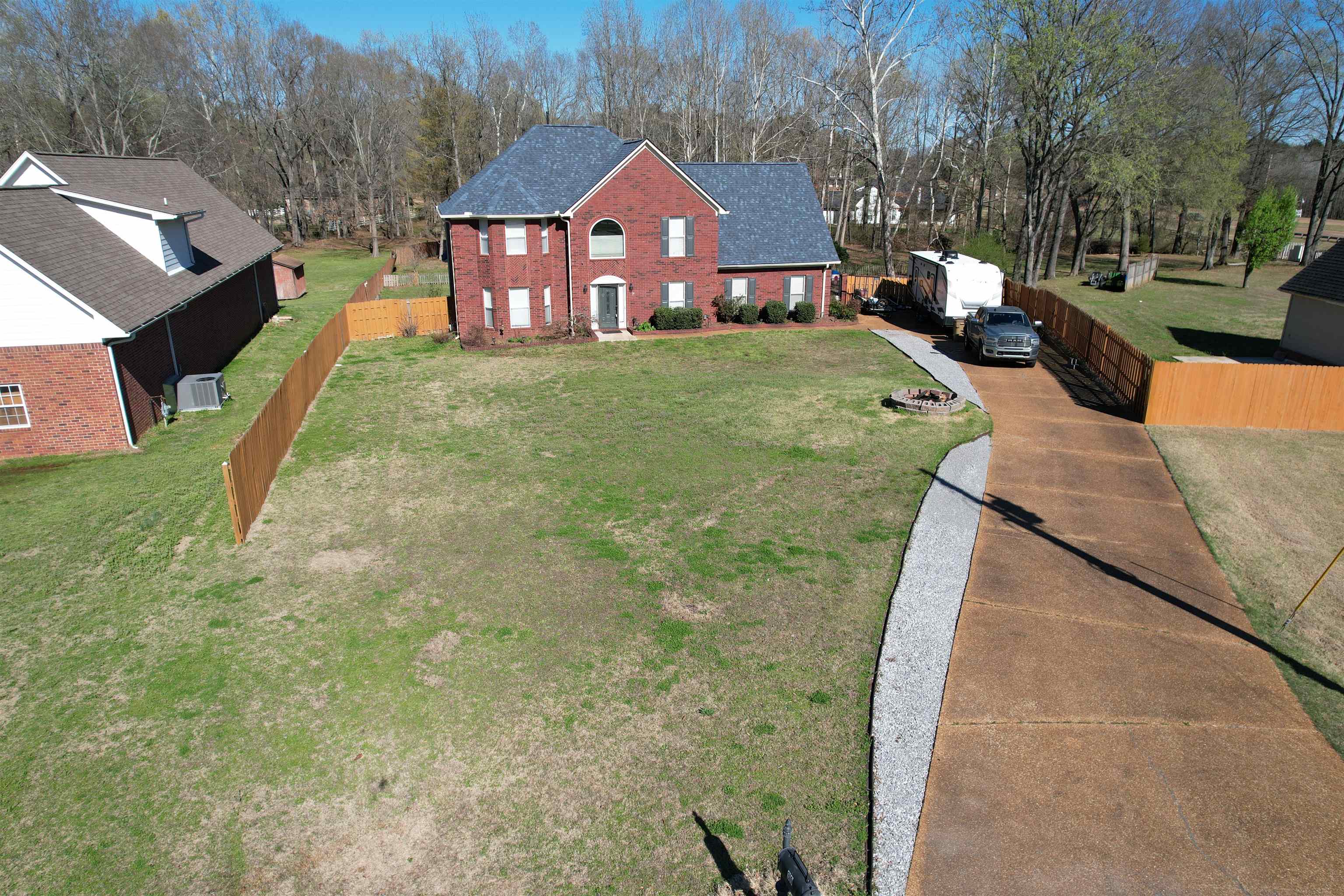 30 Woodmont Dr Property Photo 5