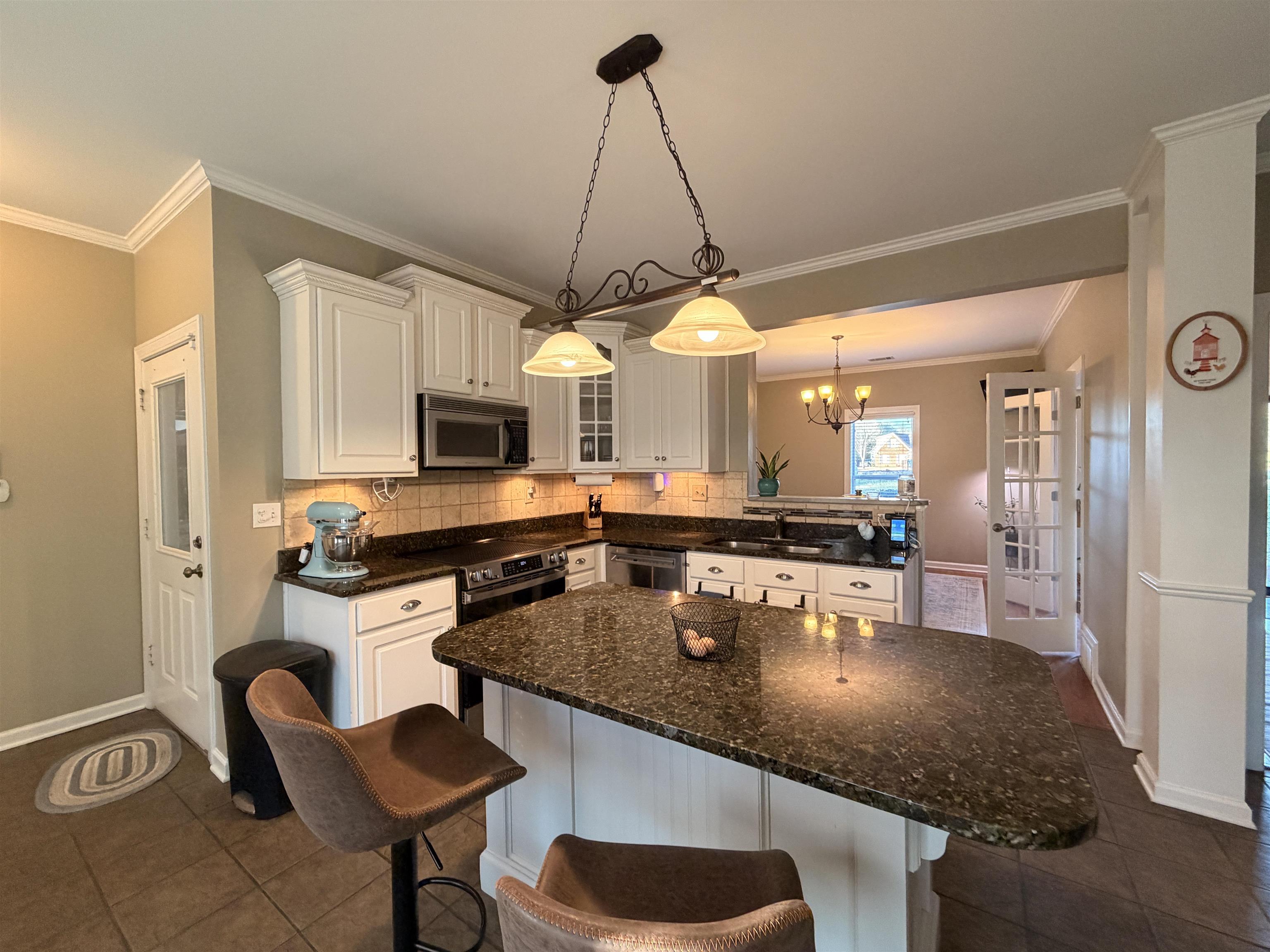 30 Woodmont Dr Property Photo 10