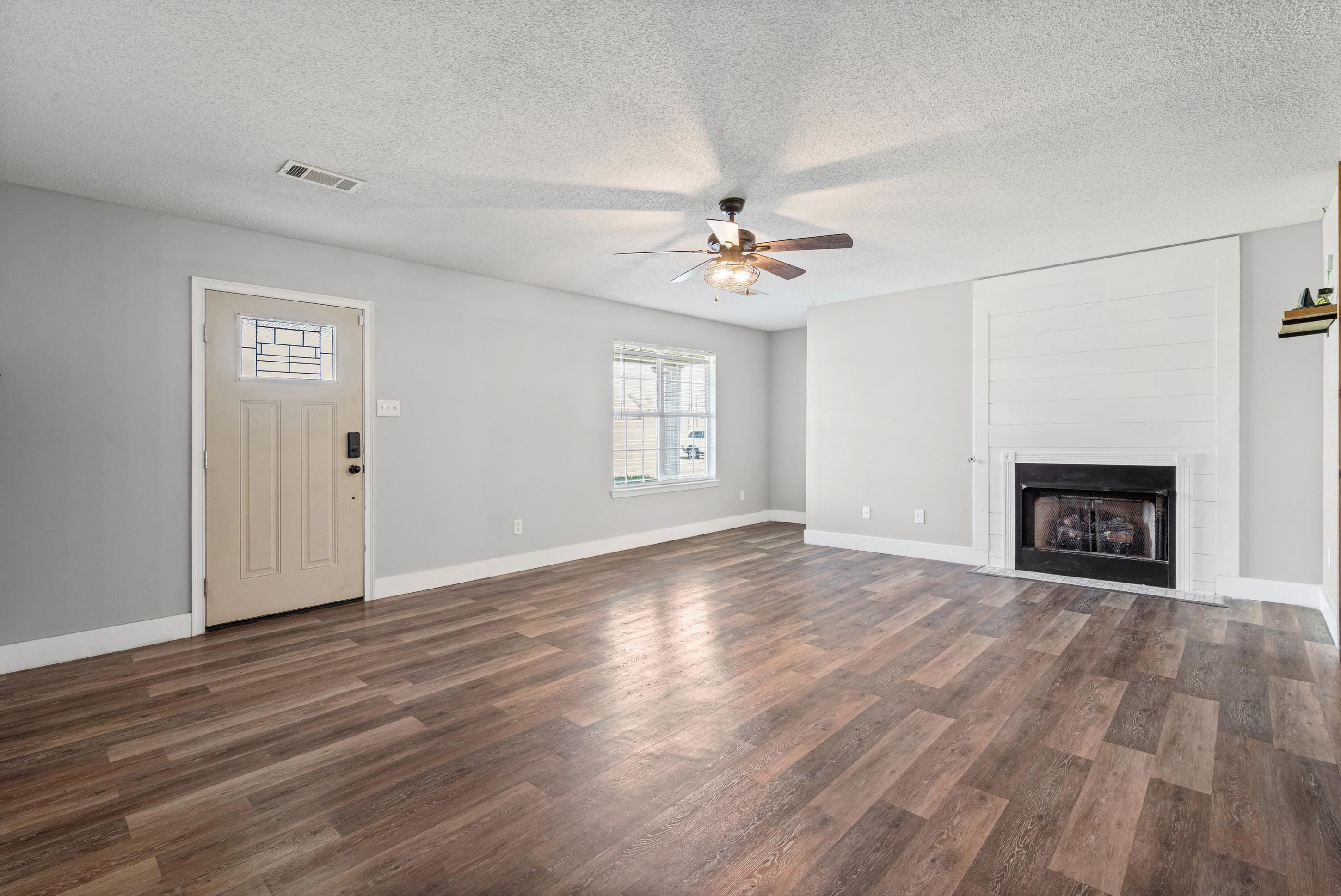 511 E Rae Dr Property Photo 5