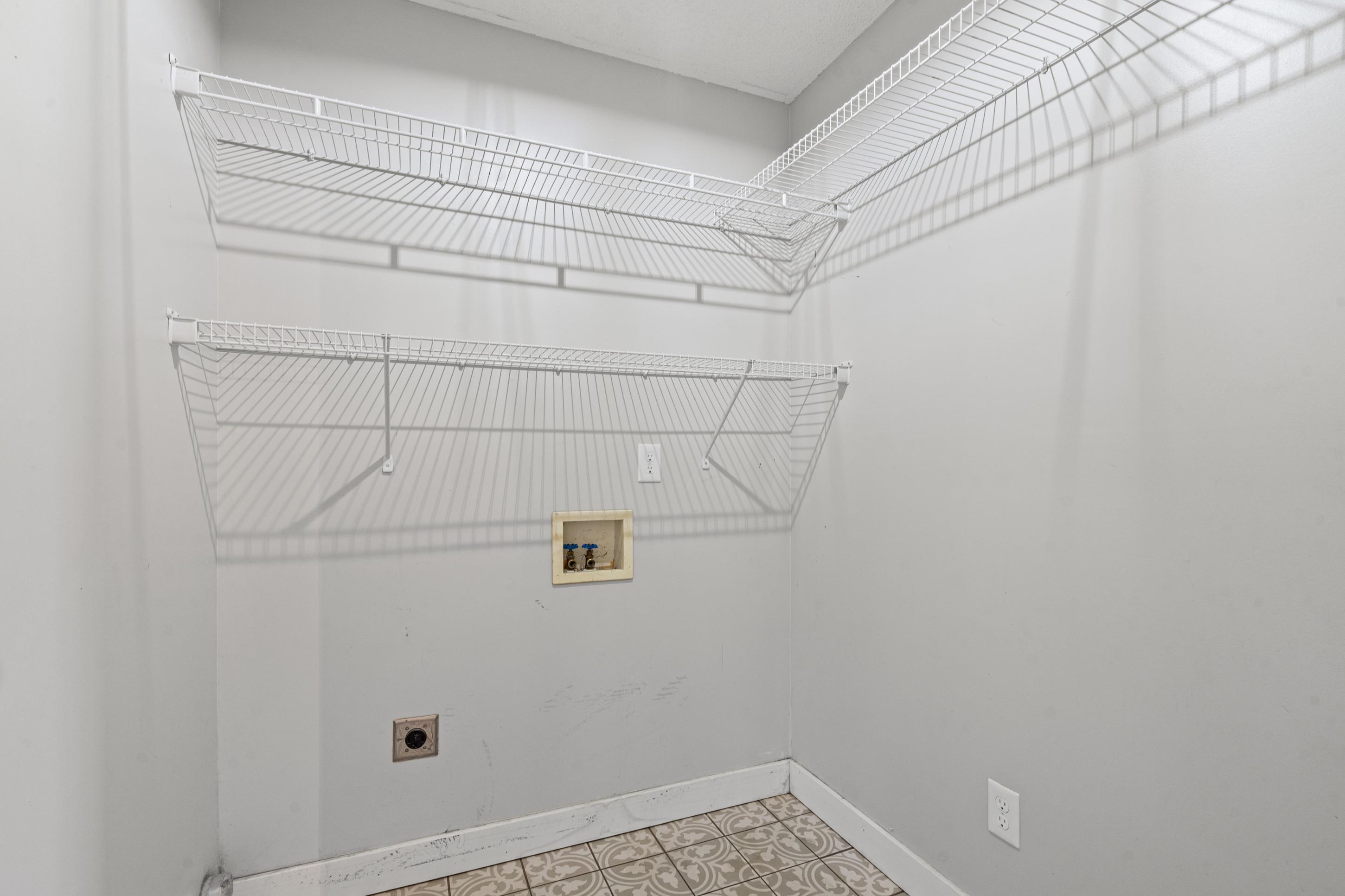 511 E Rae Dr Property Photo 10