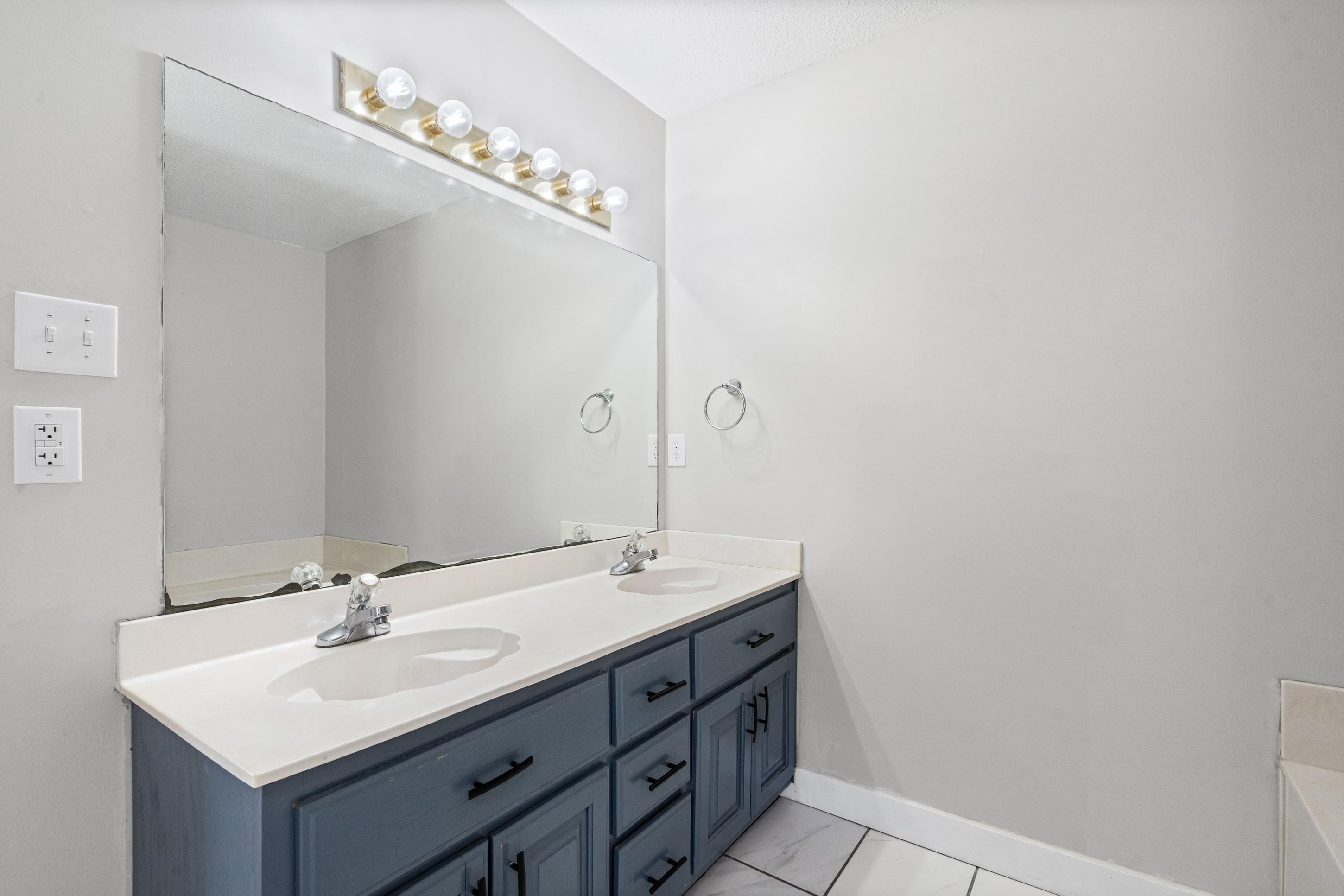 511 E Rae Dr Property Photo 14