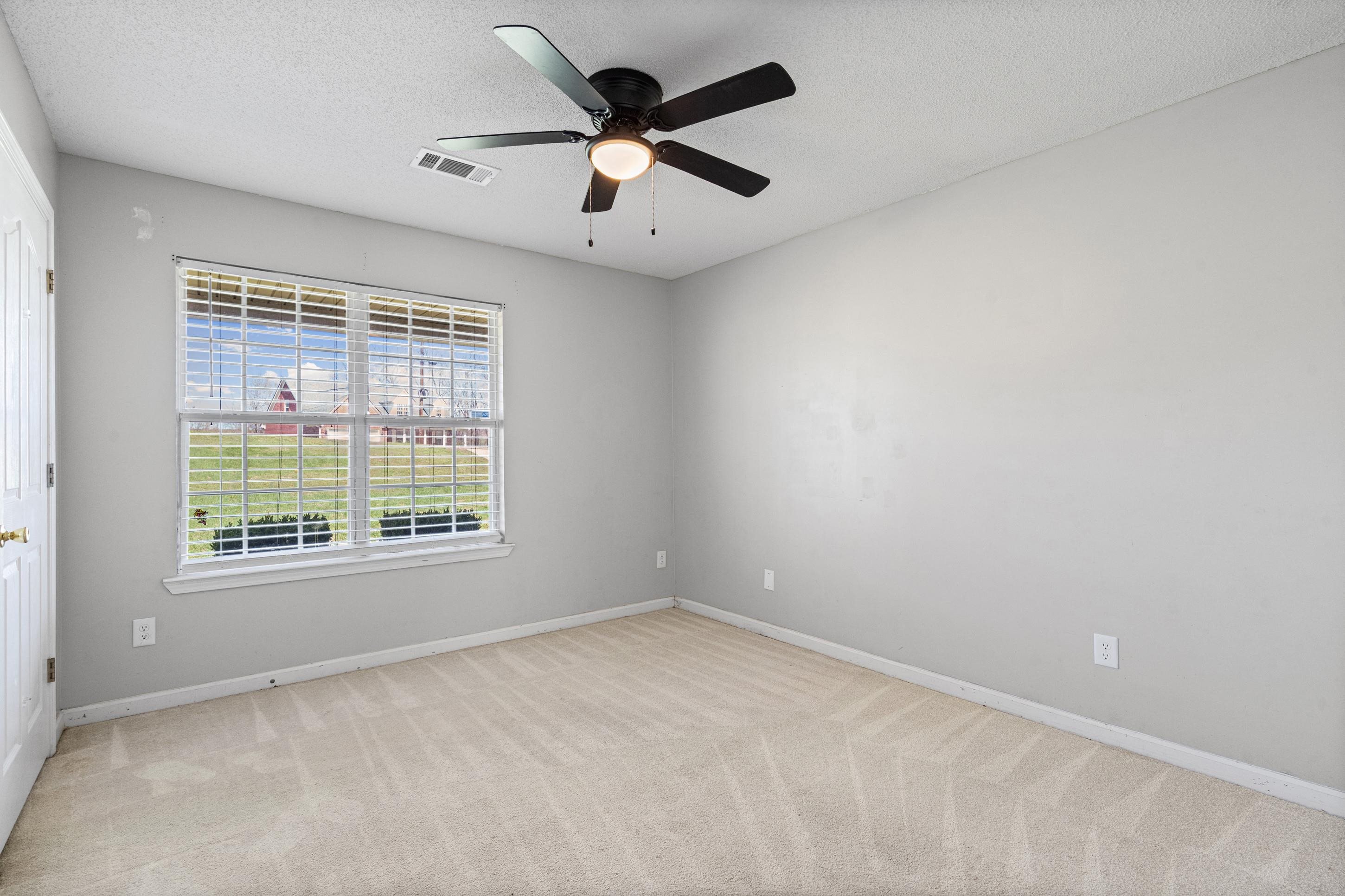 511 E Rae Dr Property Photo 15