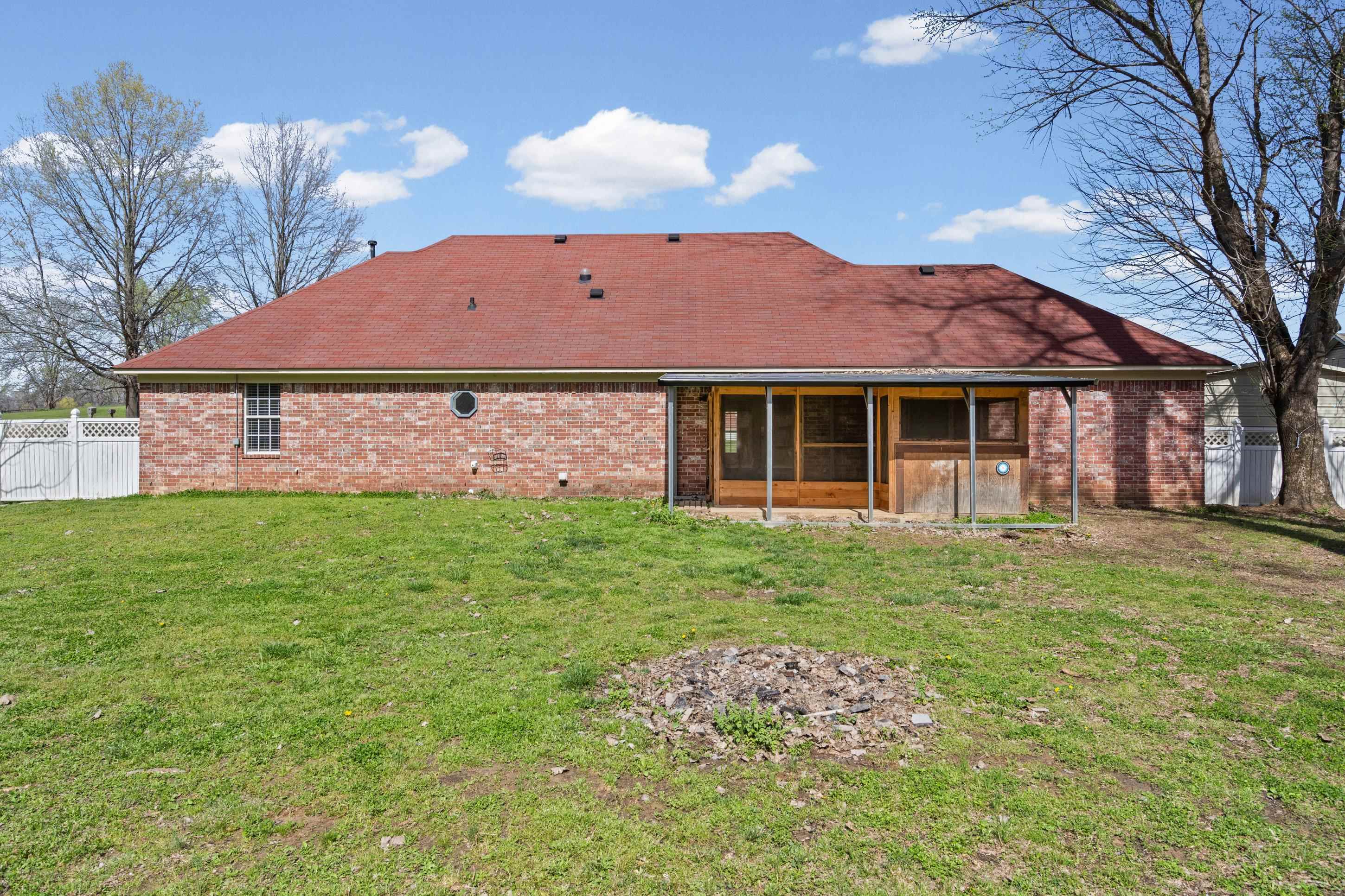 511 E Rae Dr Property Photo 20