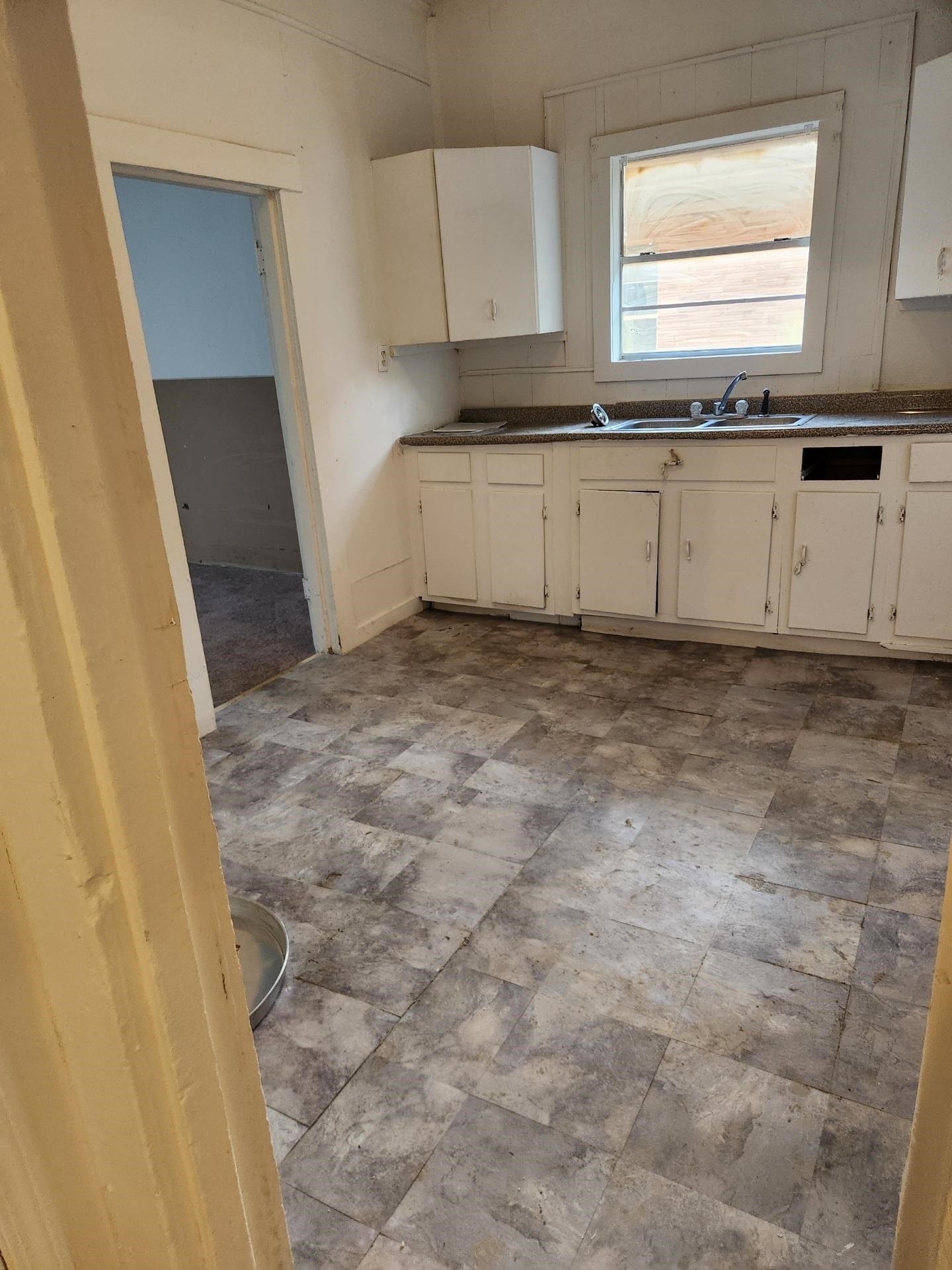 2548 Park Ave Property Photo 9