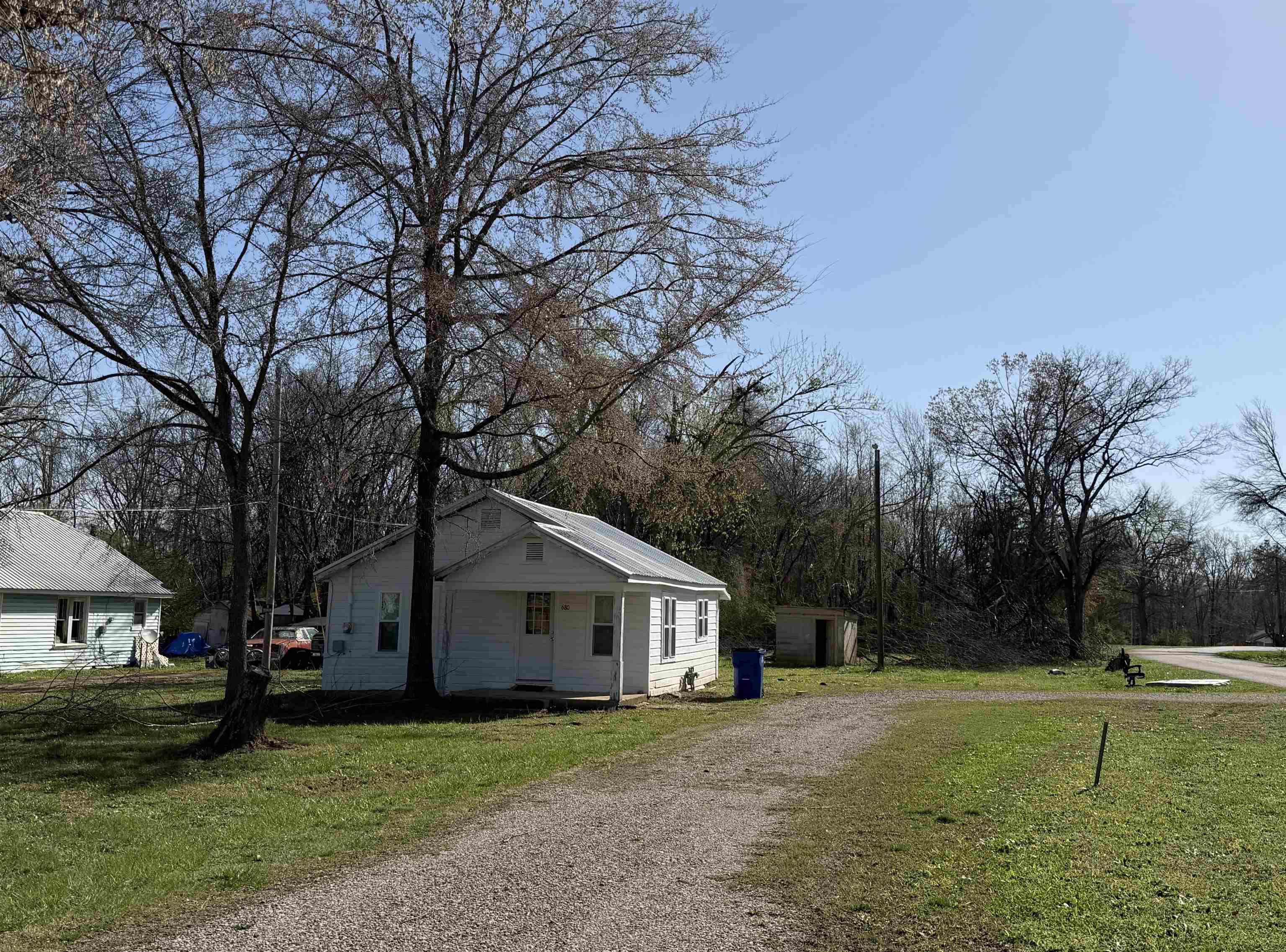 680 PATTERSON RD Property Photo 1