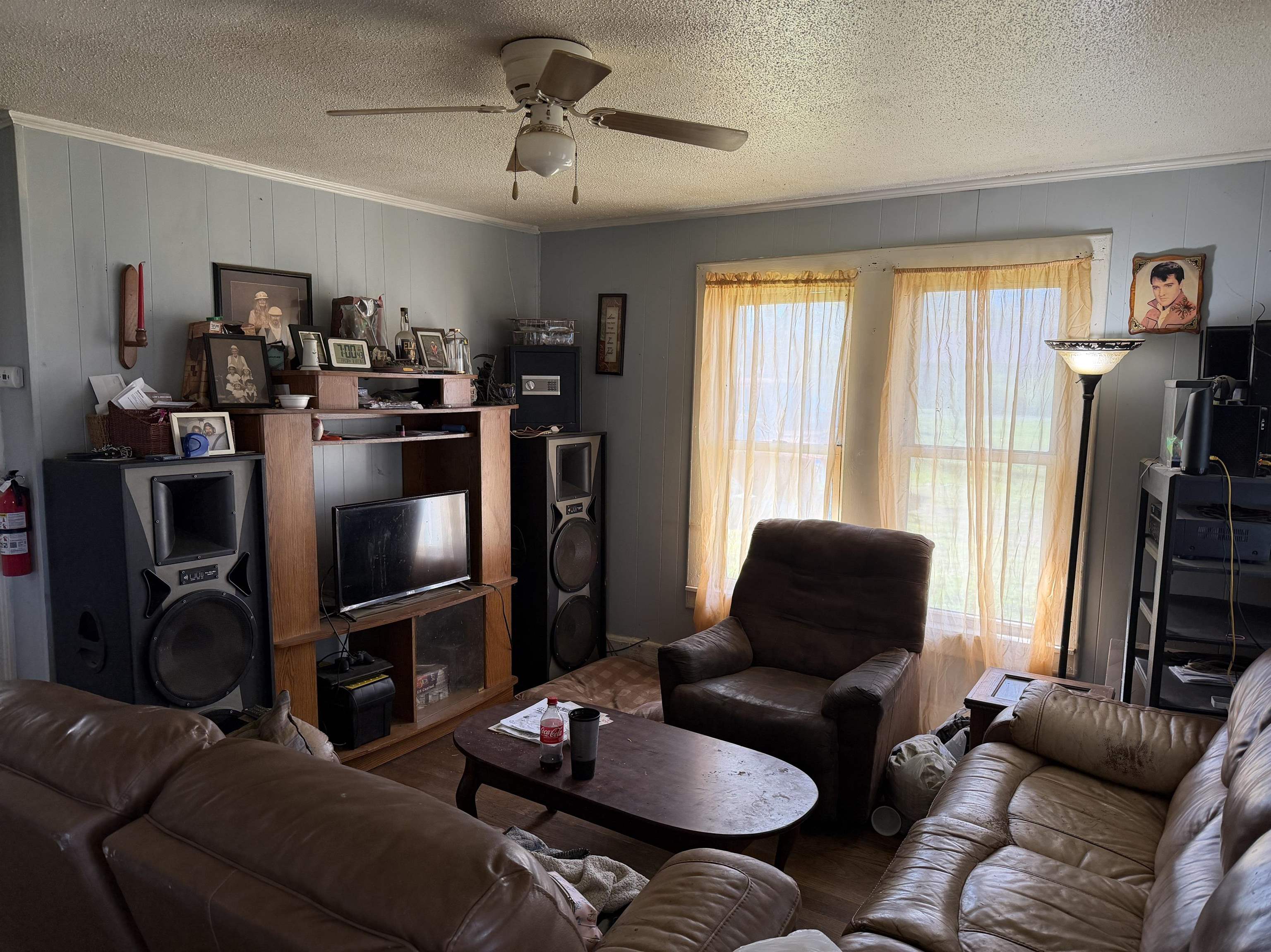 690 Patterson Rd Property Photo 3